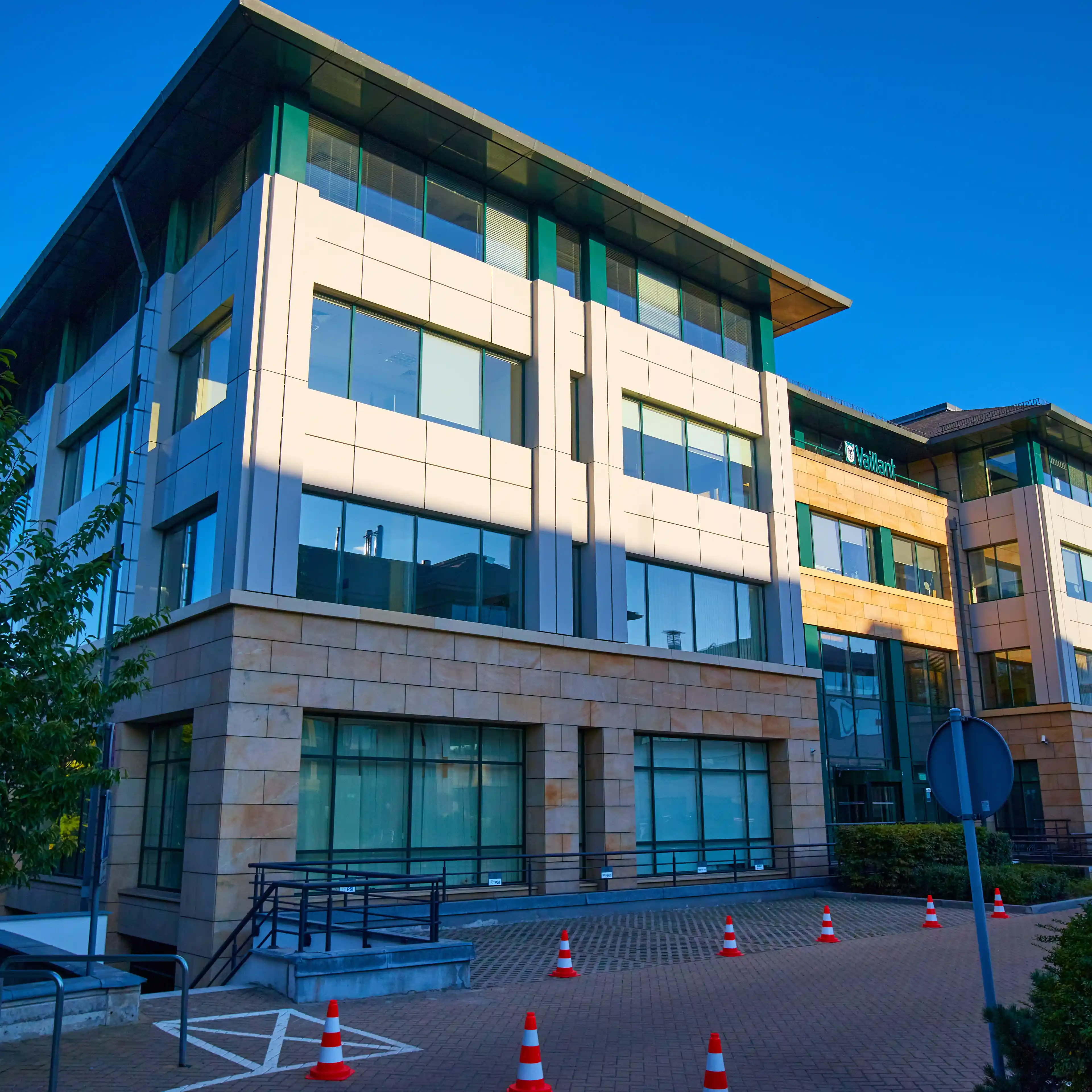 Wiśniowy Business Park C, 1 Sierpnia 6A, Warsaw, Ochota i Włochy