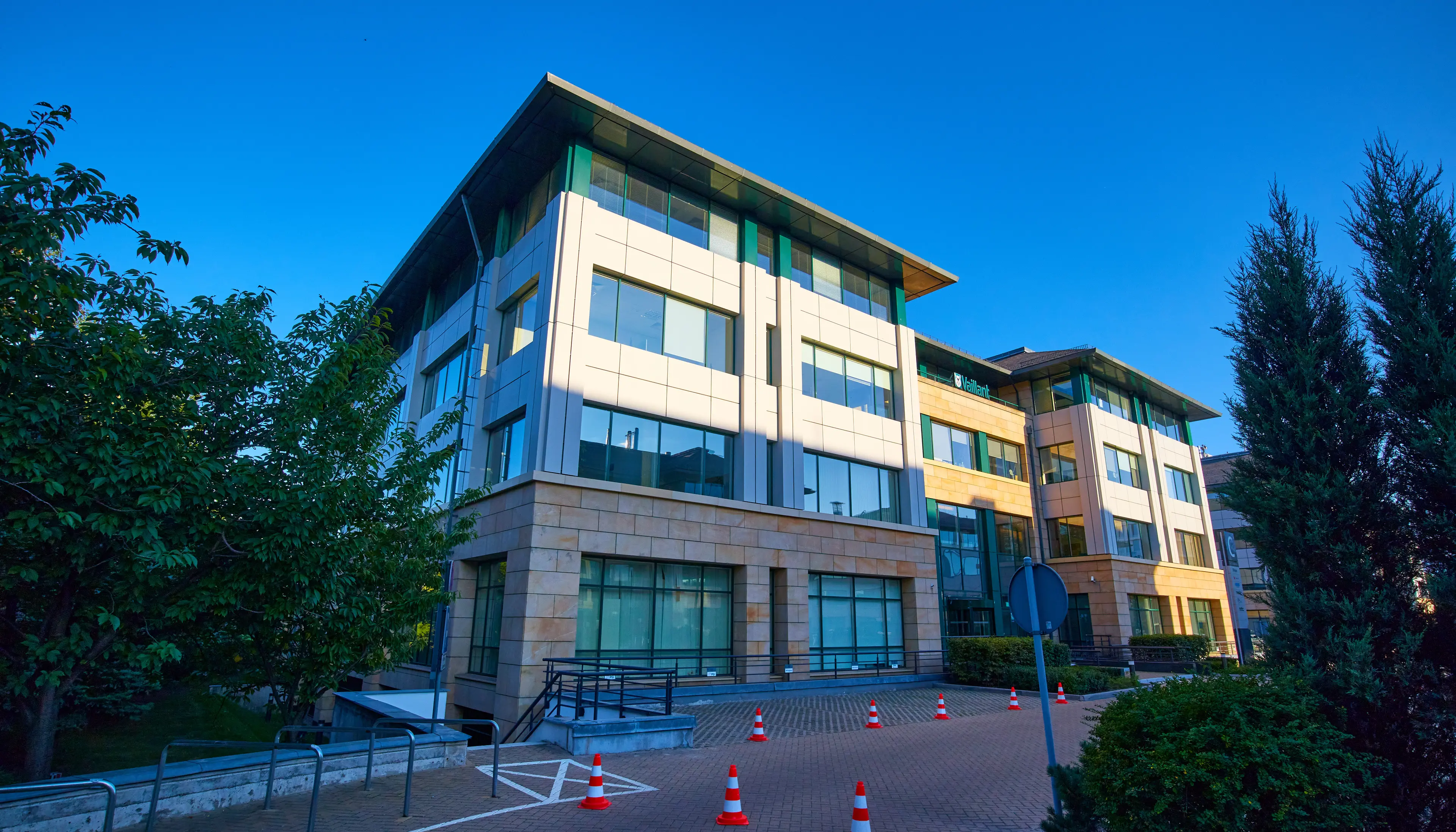 Wiśniowy Business Park C, 1 Sierpnia 6A, Warszawa, Ochota i Włochy