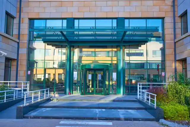 Wiśniowy Business Park B, 1 Sierpnia 8 A, Warszawa, Ochota i Włochy