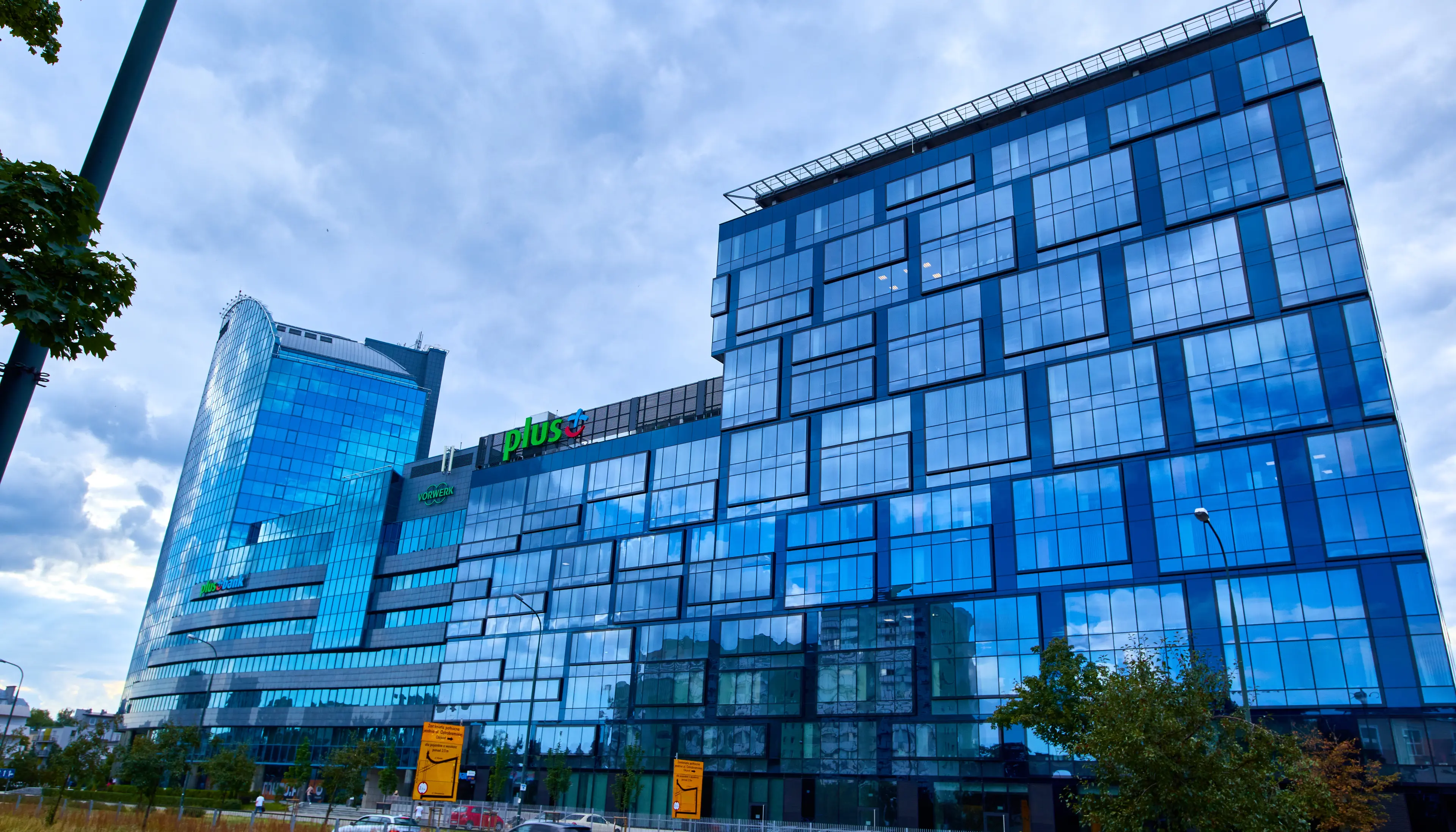Blue Point 2, Al. Stanów Zjednoczonych / Granadierów 61, Warsaw, Praga