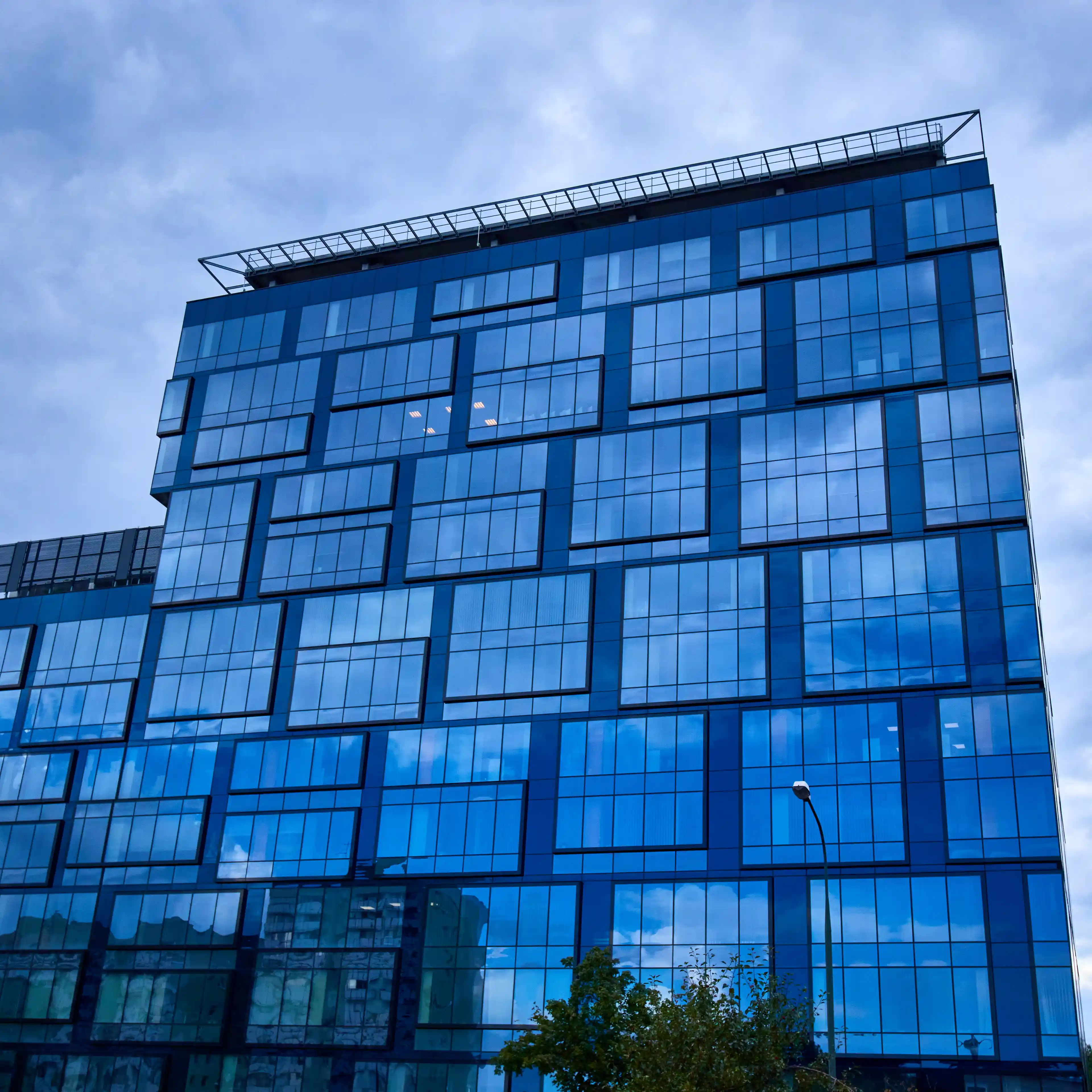 Blue Point 2, Al. Stanów Zjednoczonych / Granadierów 61, Warszawa, Praga