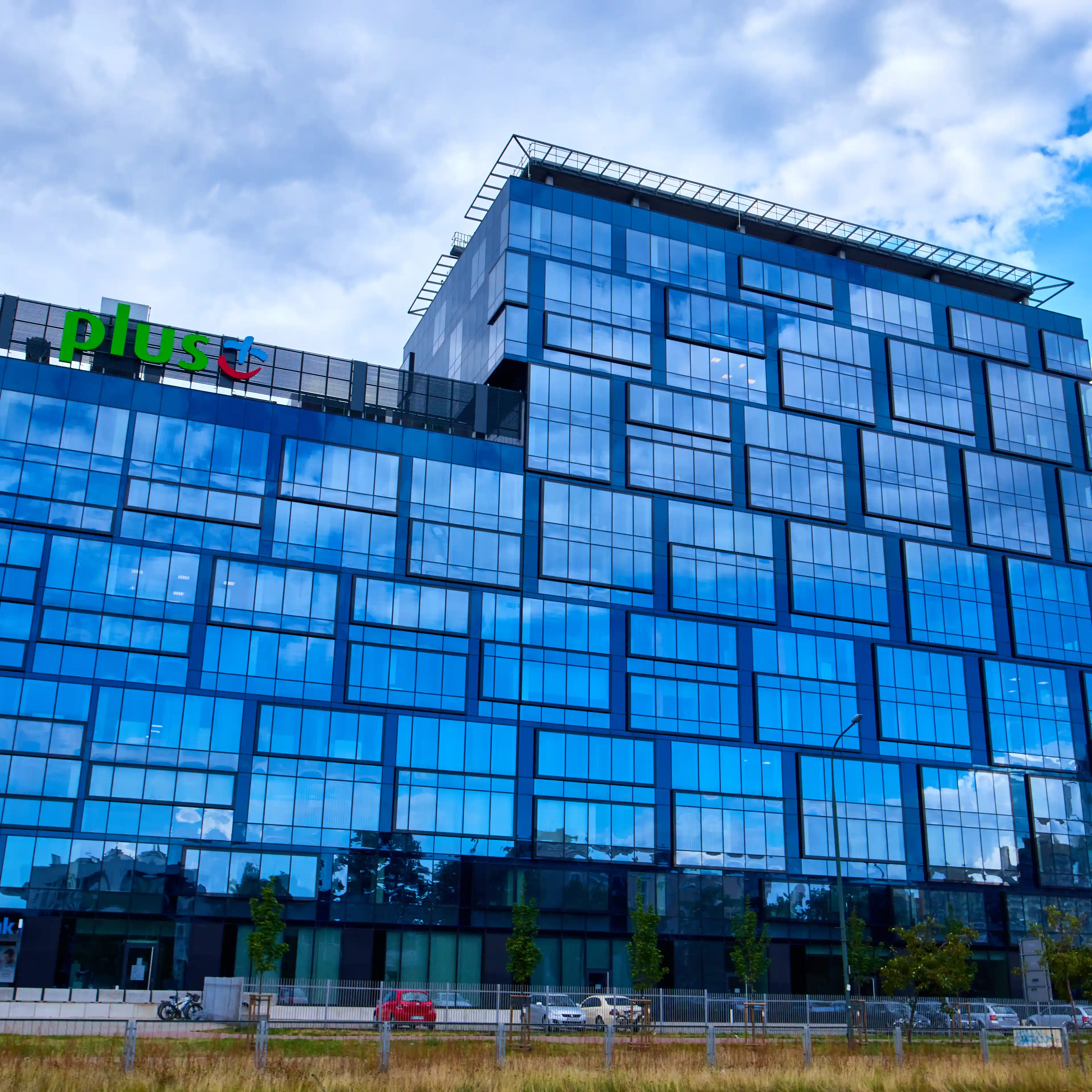 Blue Point 2, Al. Stanów Zjednoczonych / Granadierów 61, Warszawa, Praga