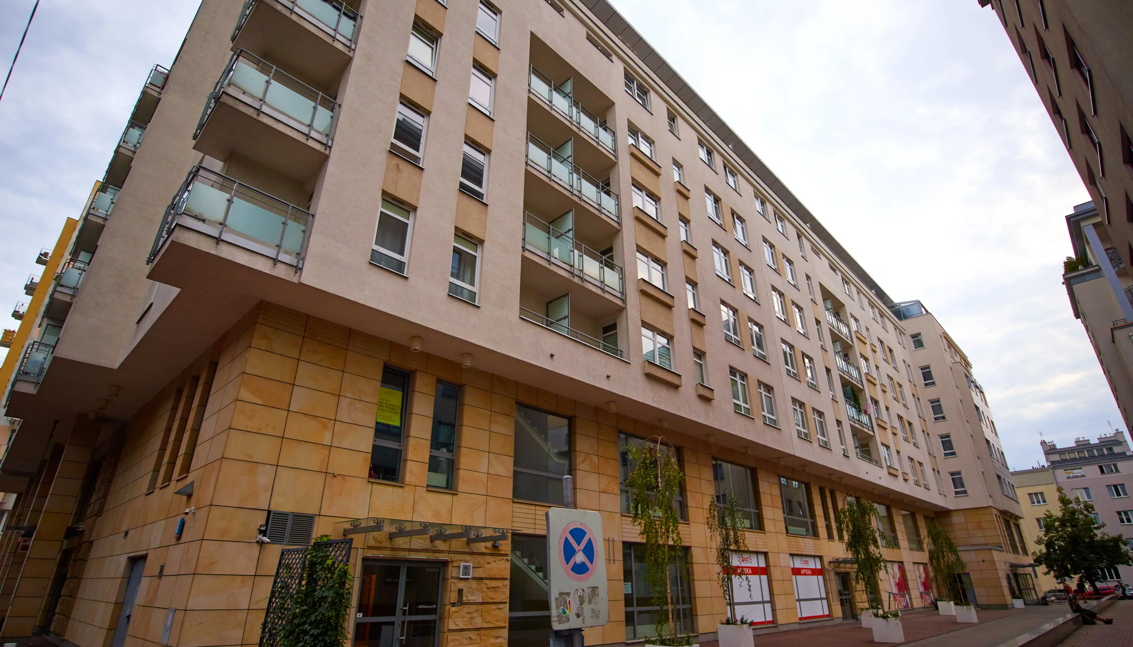 Plac Przymierza 6/26 - Biura serwisowane, Plac Przymierza 6/26, Warszawa, Praga