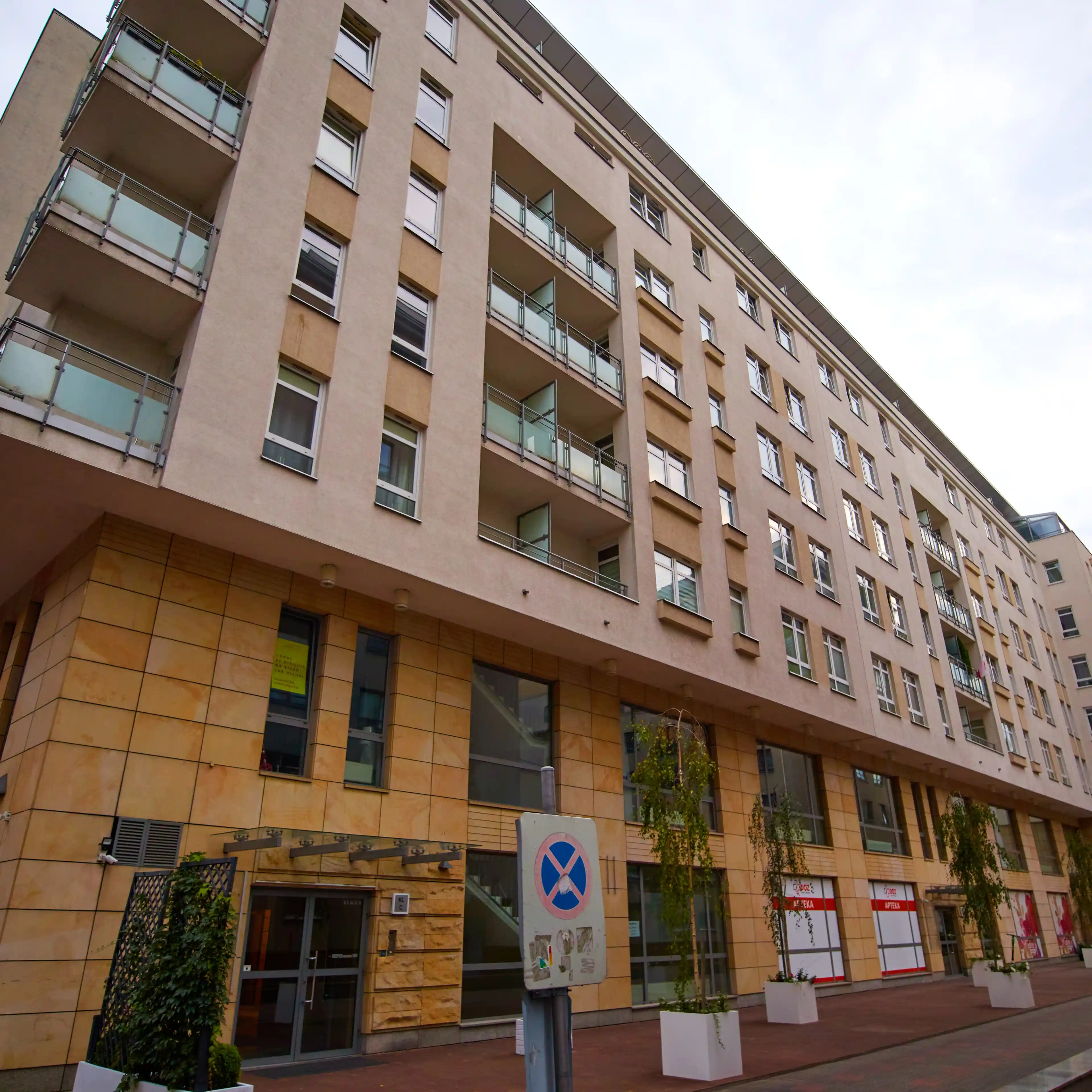 Plac Przymierza 6/26 - Biura serwisowane, Plac Przymierza 6/26, Warsaw, Praga