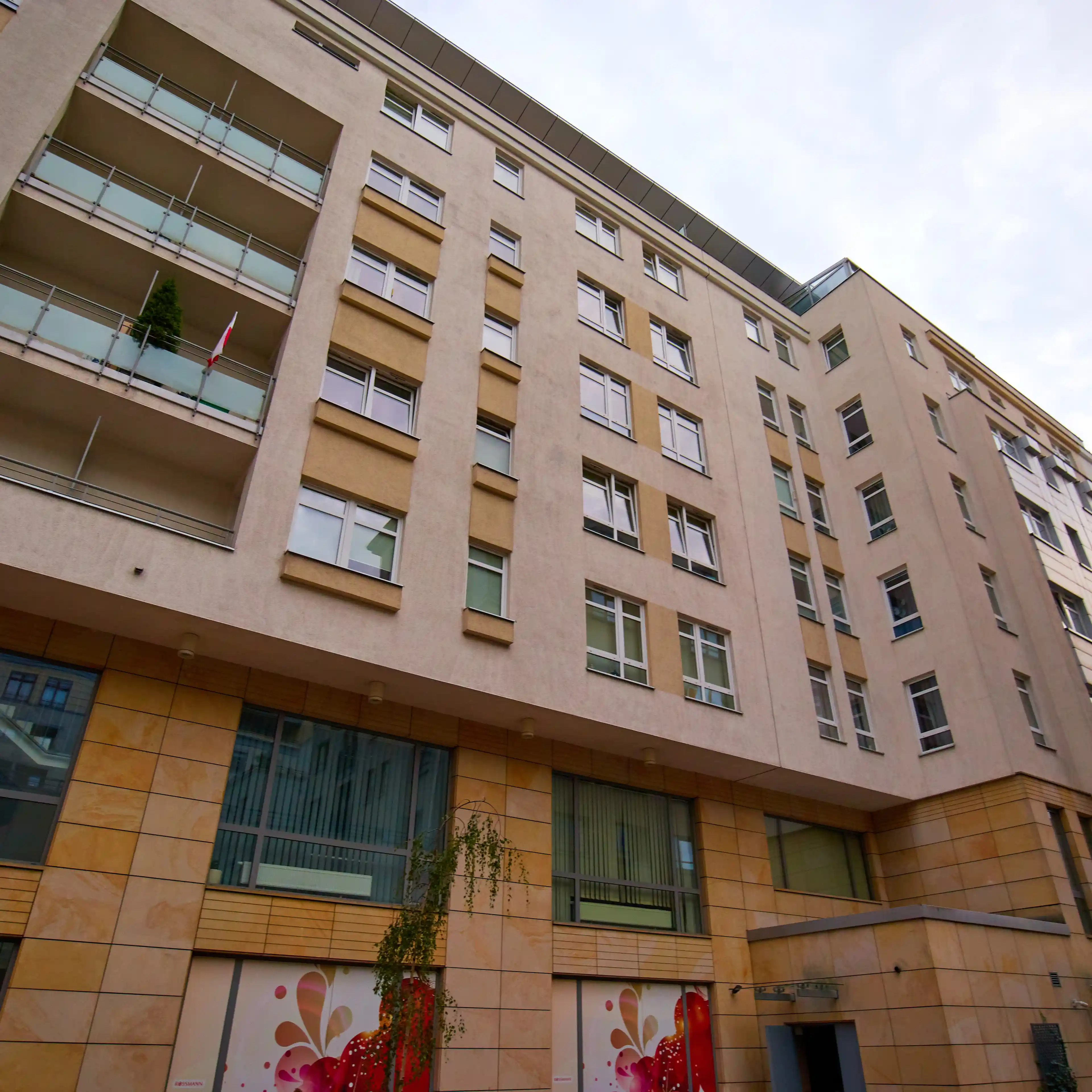 Plac Przymierza 6/26 - Biura serwisowane, Plac Przymierza 6/26, Warsaw, Praga