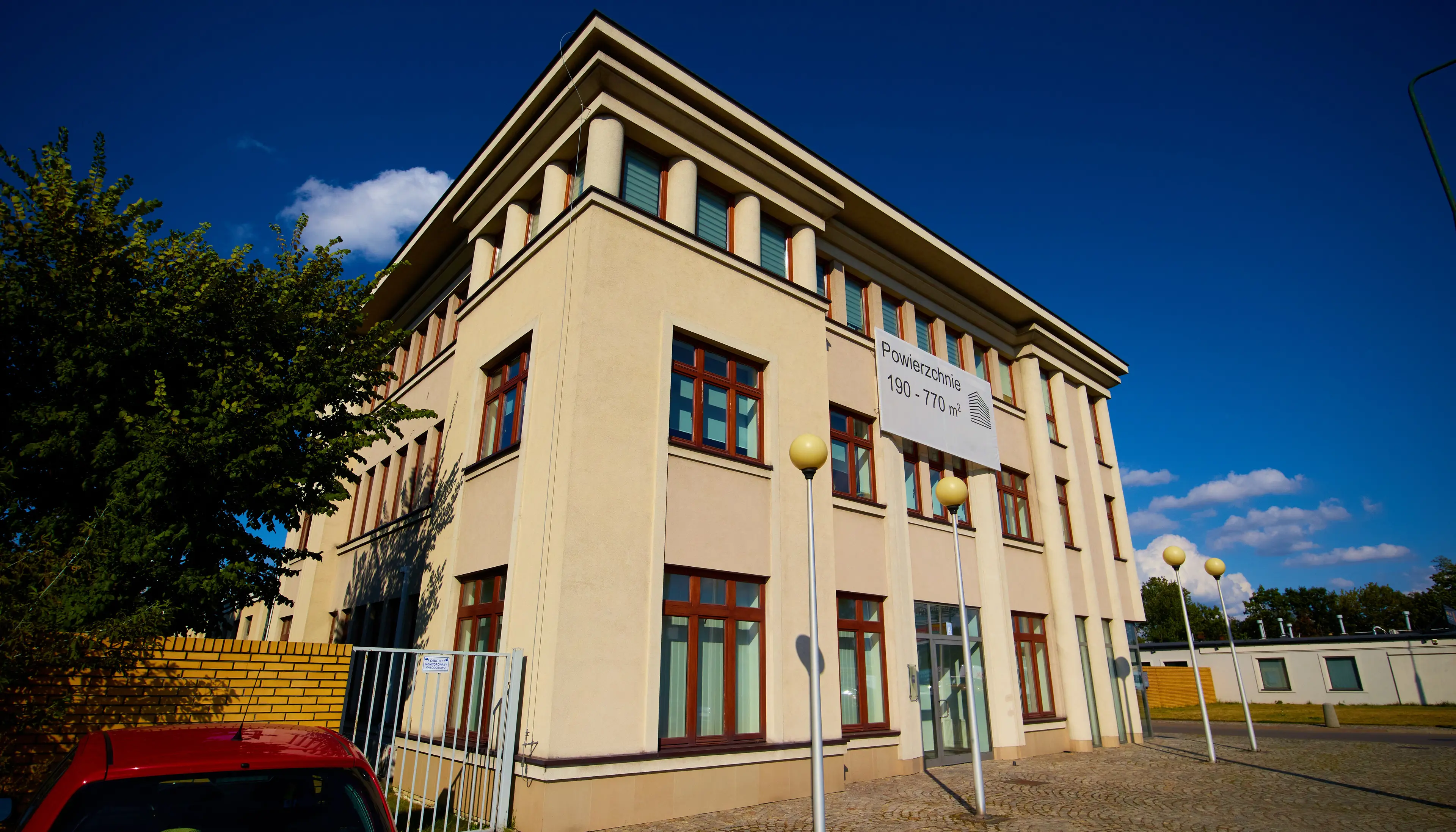 Łopuszańska 32, Łopuszańska 32, Warszawa, Ochota i Włochy