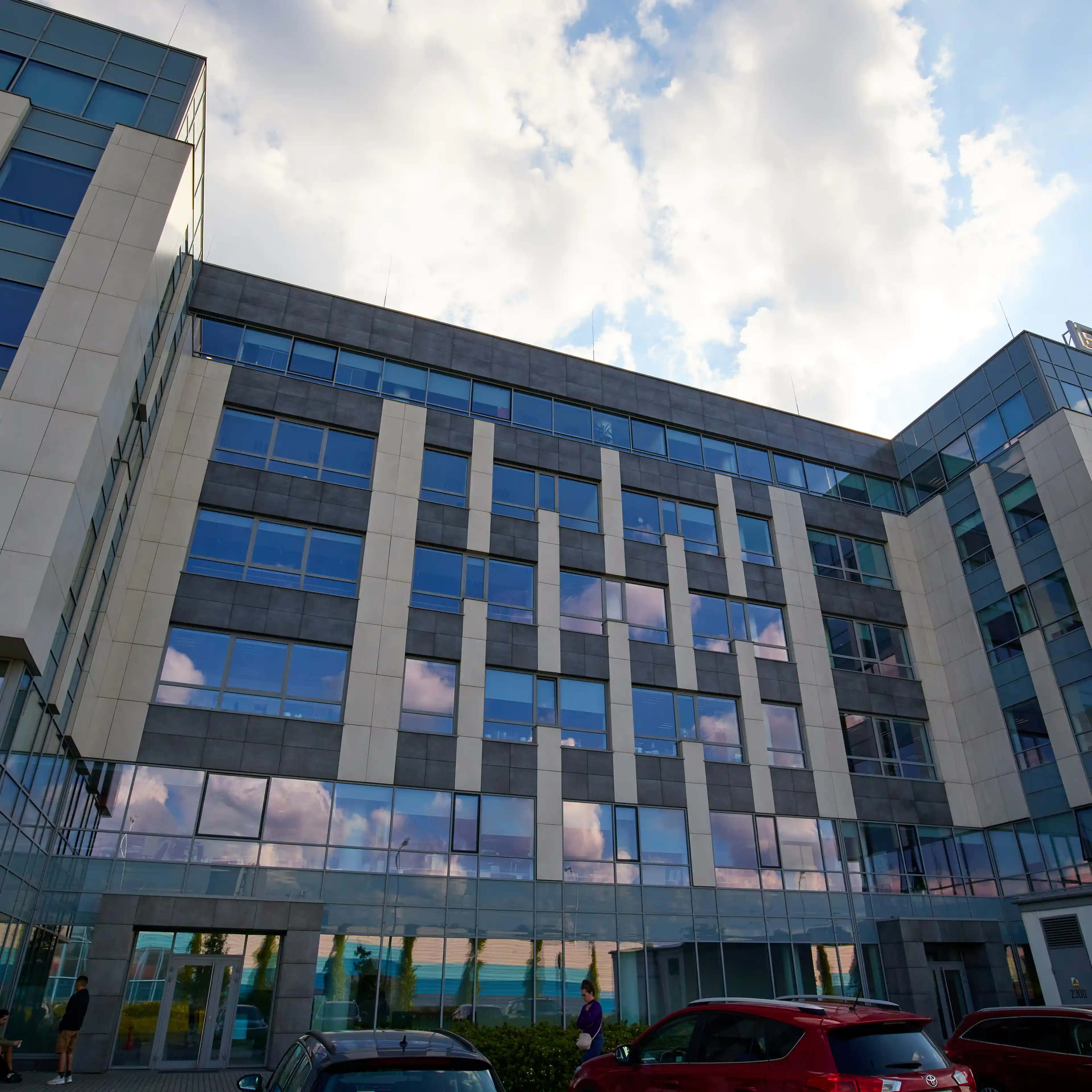 Astrum Business Park, Łopuszańska 95, Warsaw, Ochota i Włochy