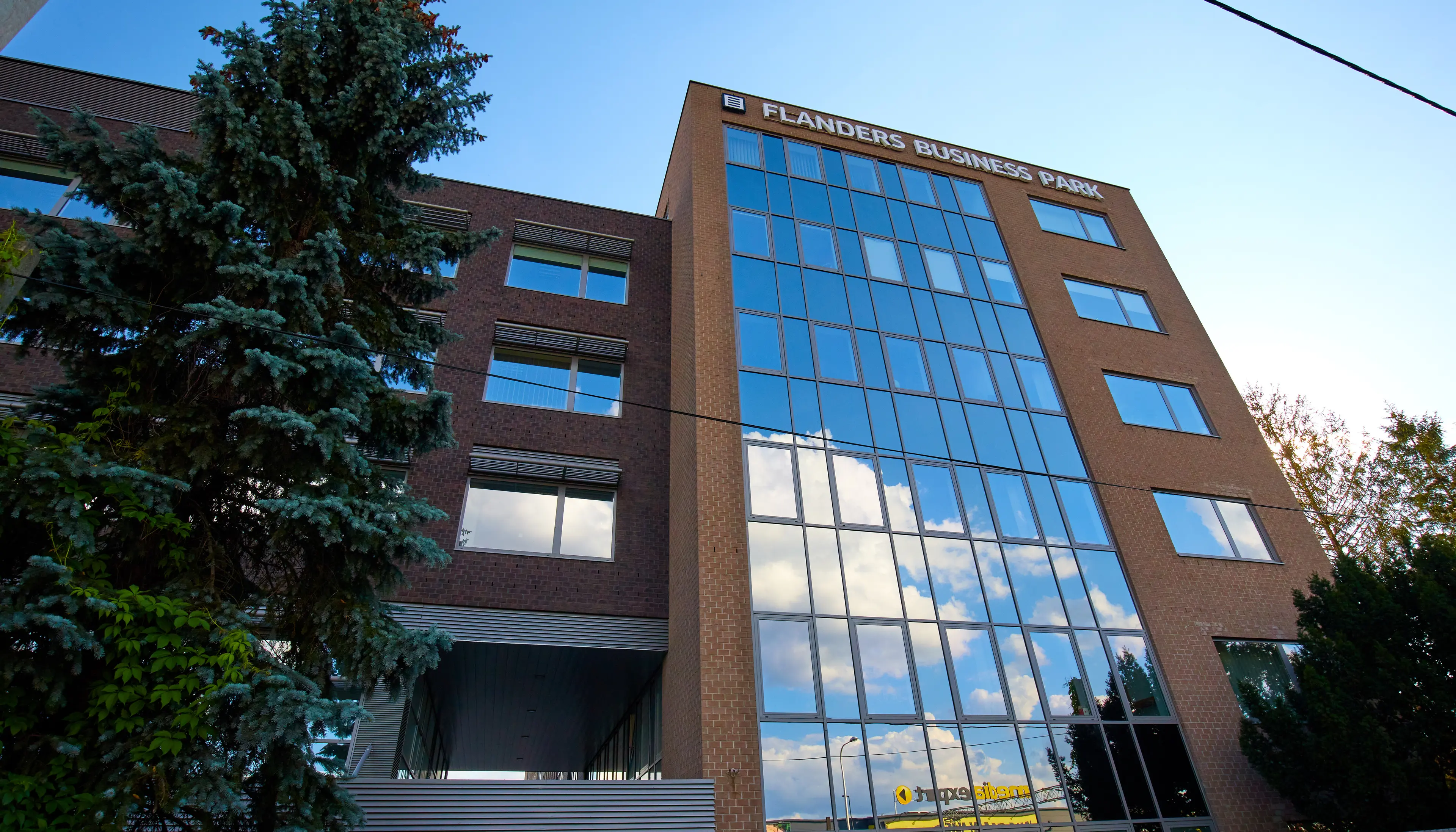 Flanders Business Park A, Flisa 2, Warsaw, Ochota i Włochy