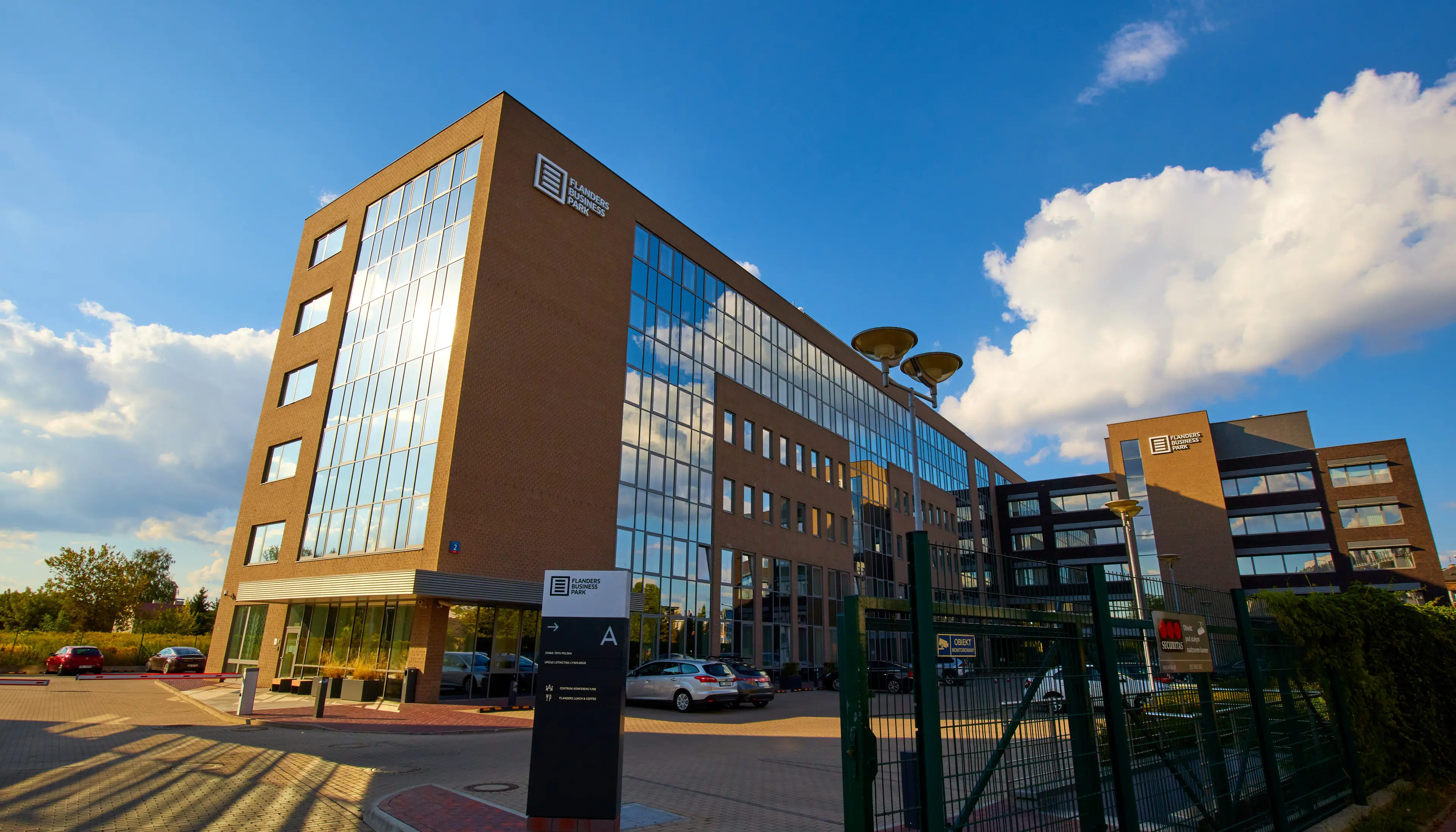 Flanders Business Park A, Flisa 2, Warsaw, Ochota i Włochy