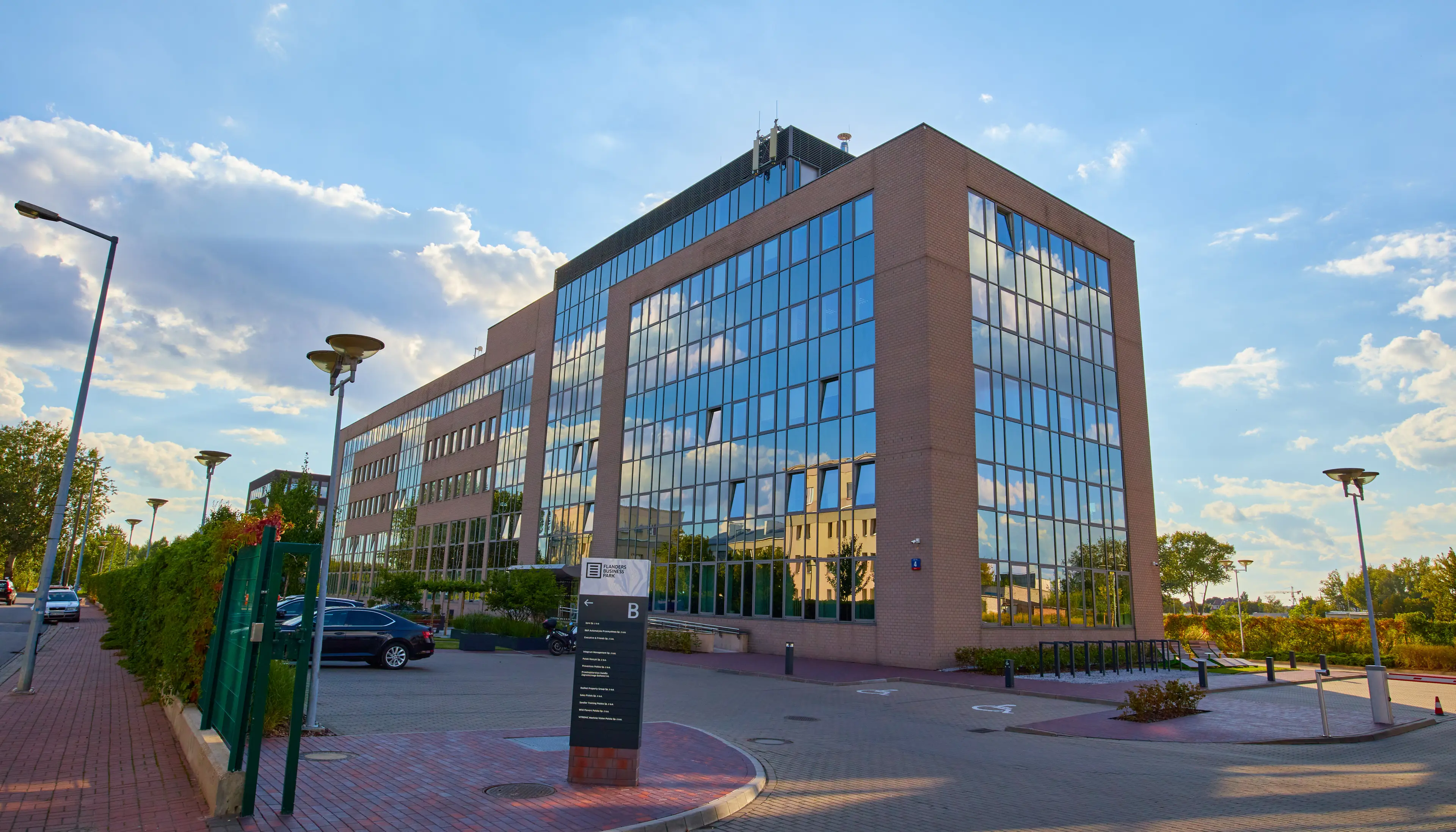 Flanders Business Park B, Flisa 4, Warsaw, Ochota i Włochy