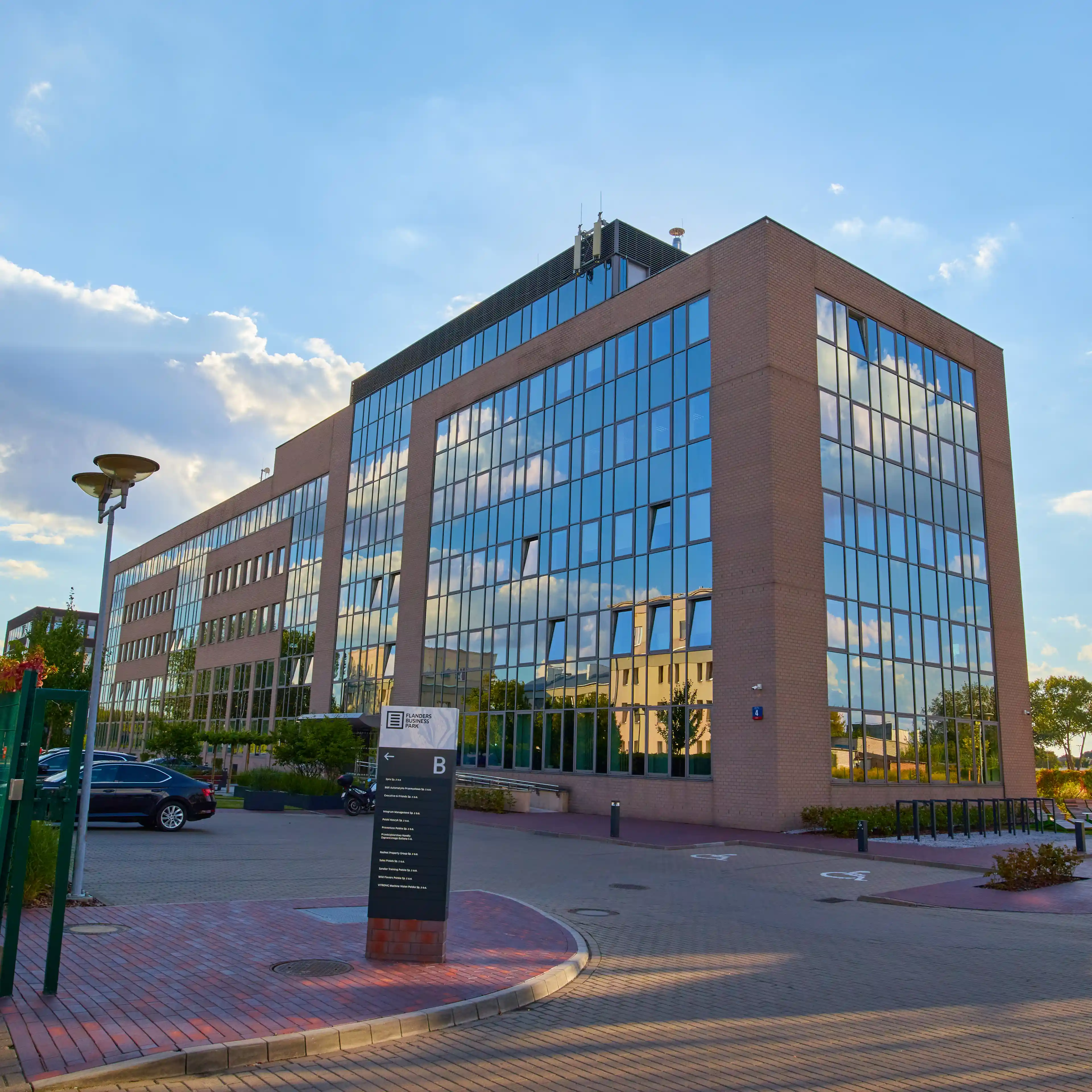 Flanders Business Park B, Flisa 4, Warszawa, Ochota i Włochy