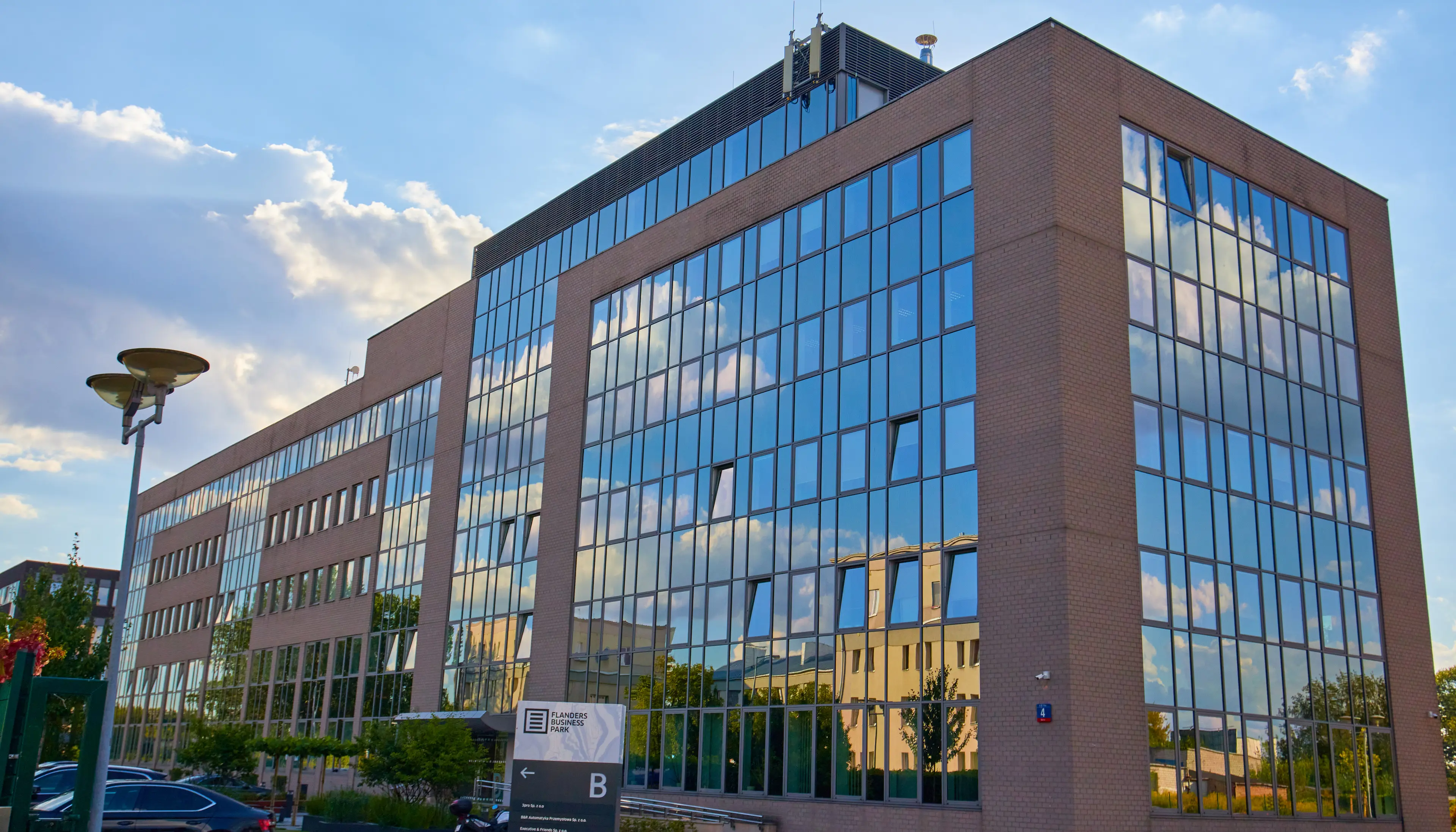 Flanders Business Park B, Flisa 4, Warsaw, Ochota i Włochy