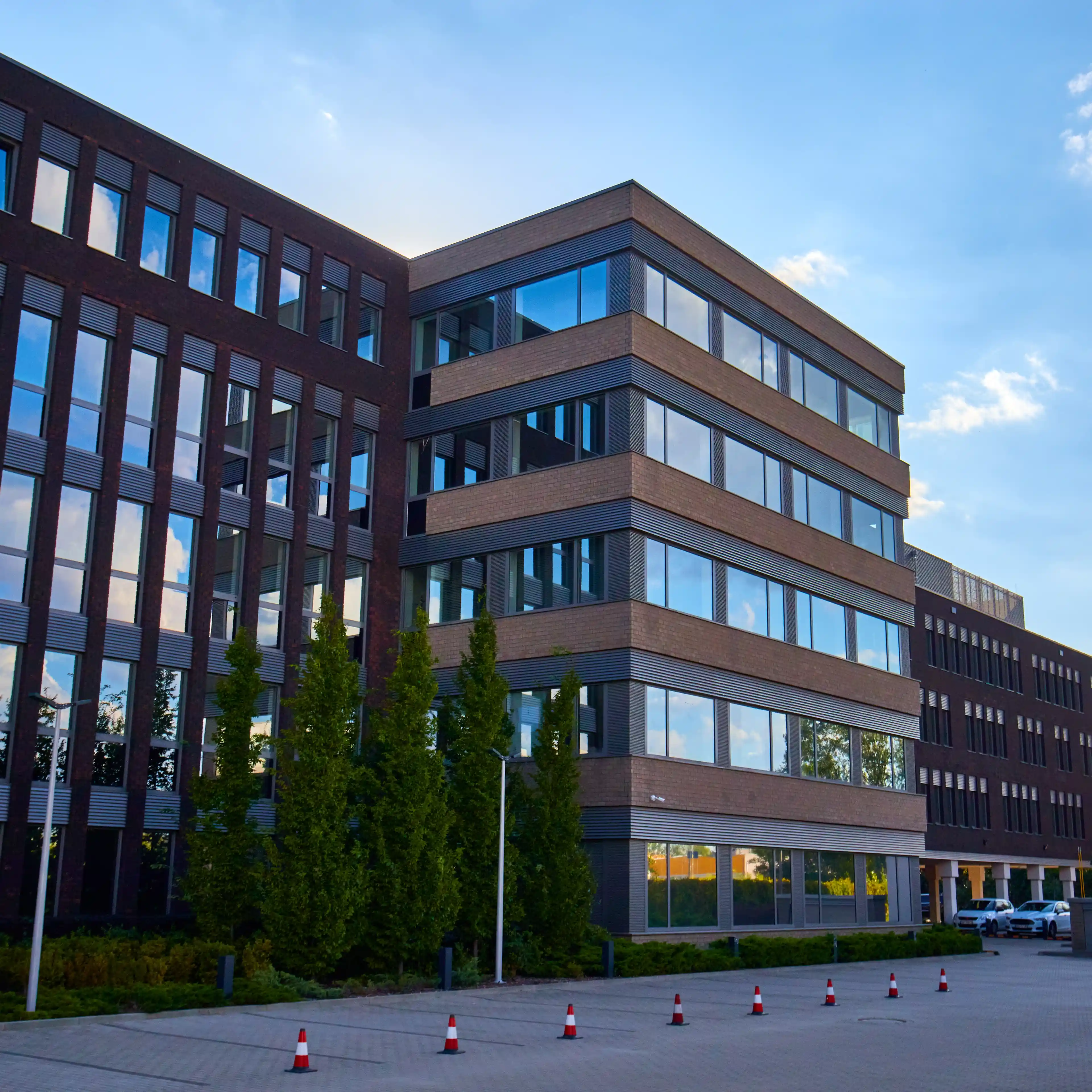 Flanders Business Park C, Flisa 6, Warsaw, Ochota i Włochy