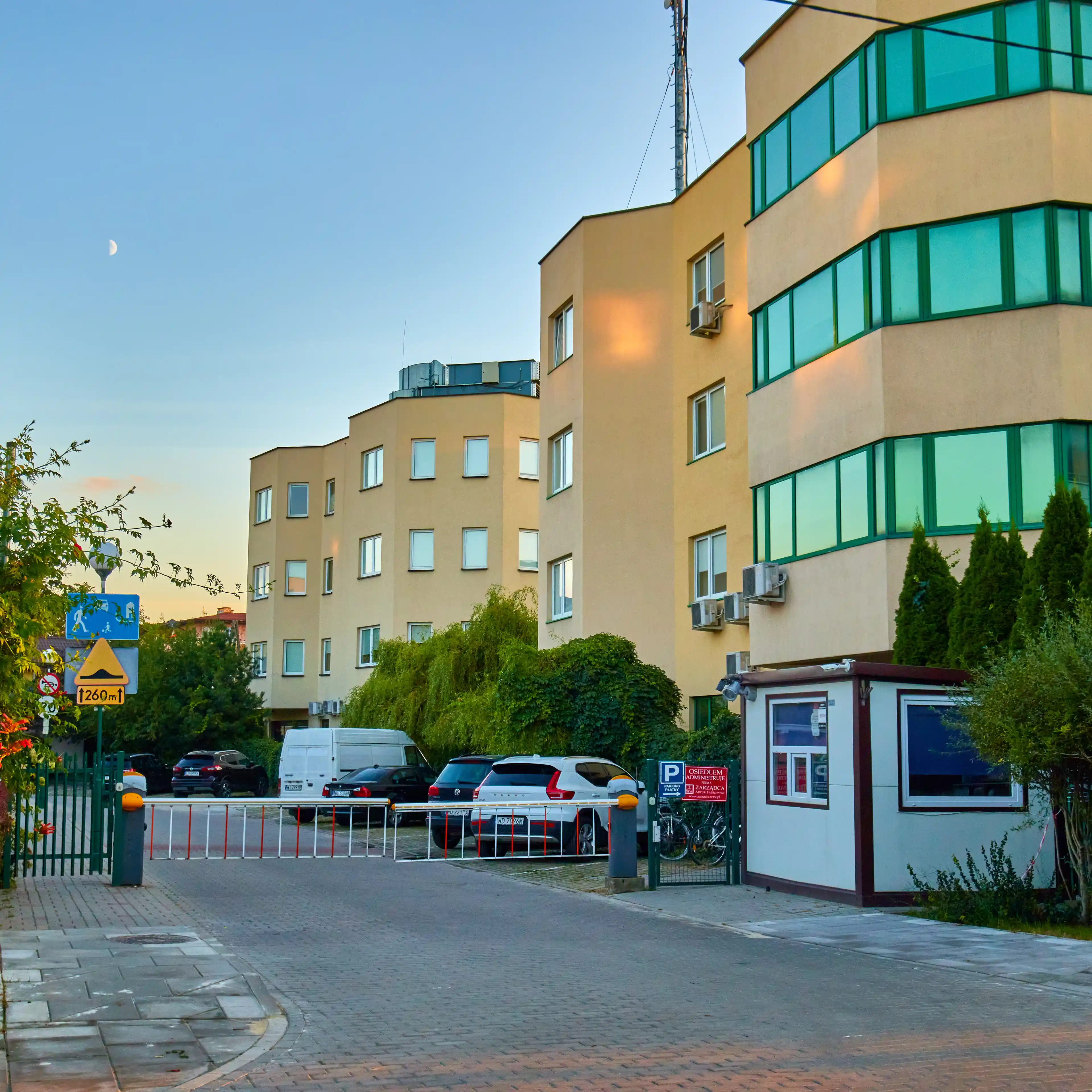 Włodarzewska 69, Włodarzewska 69, Warszawa, Ochota i Włochy