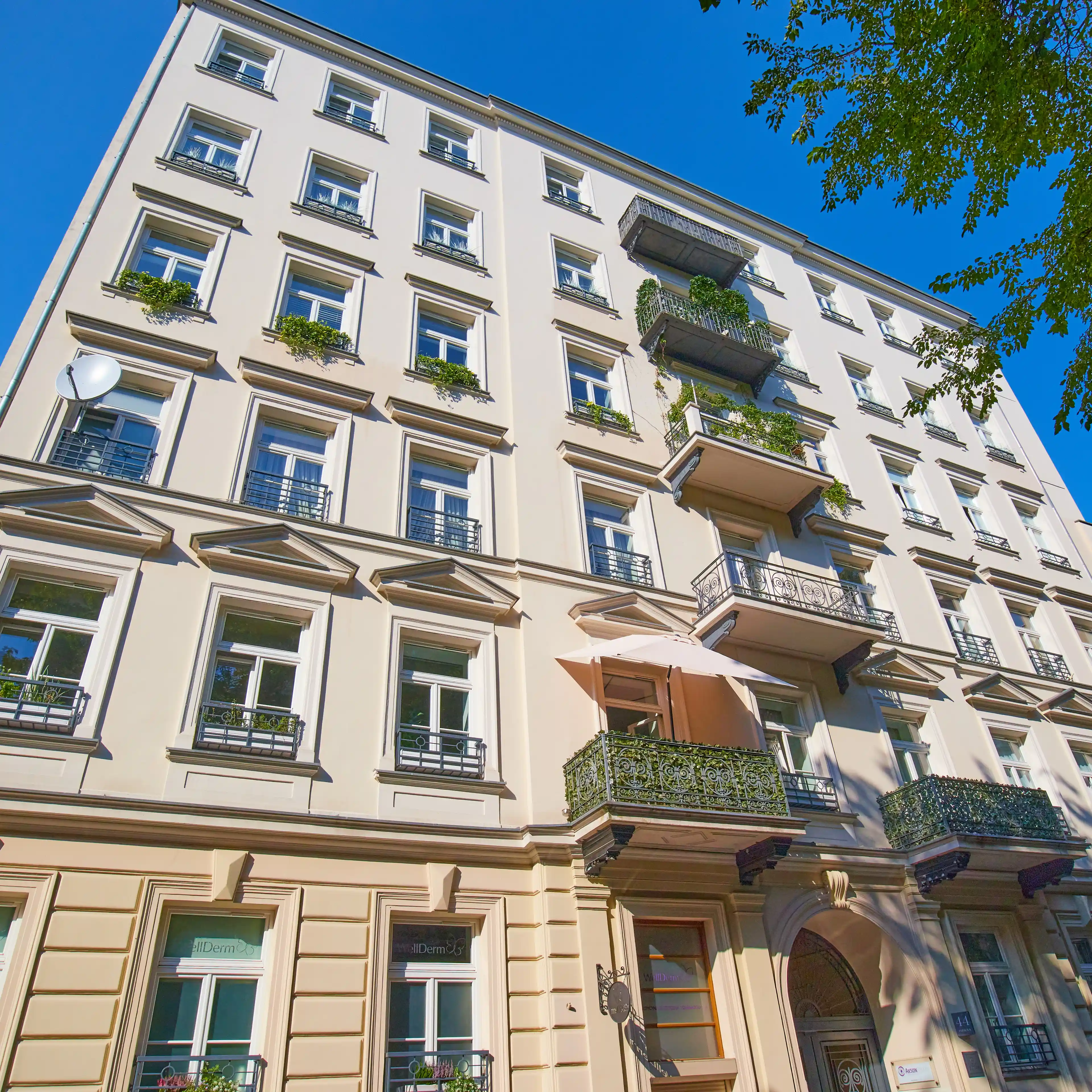Piękna 44, Piękna 44, Warszawa, Centrum
