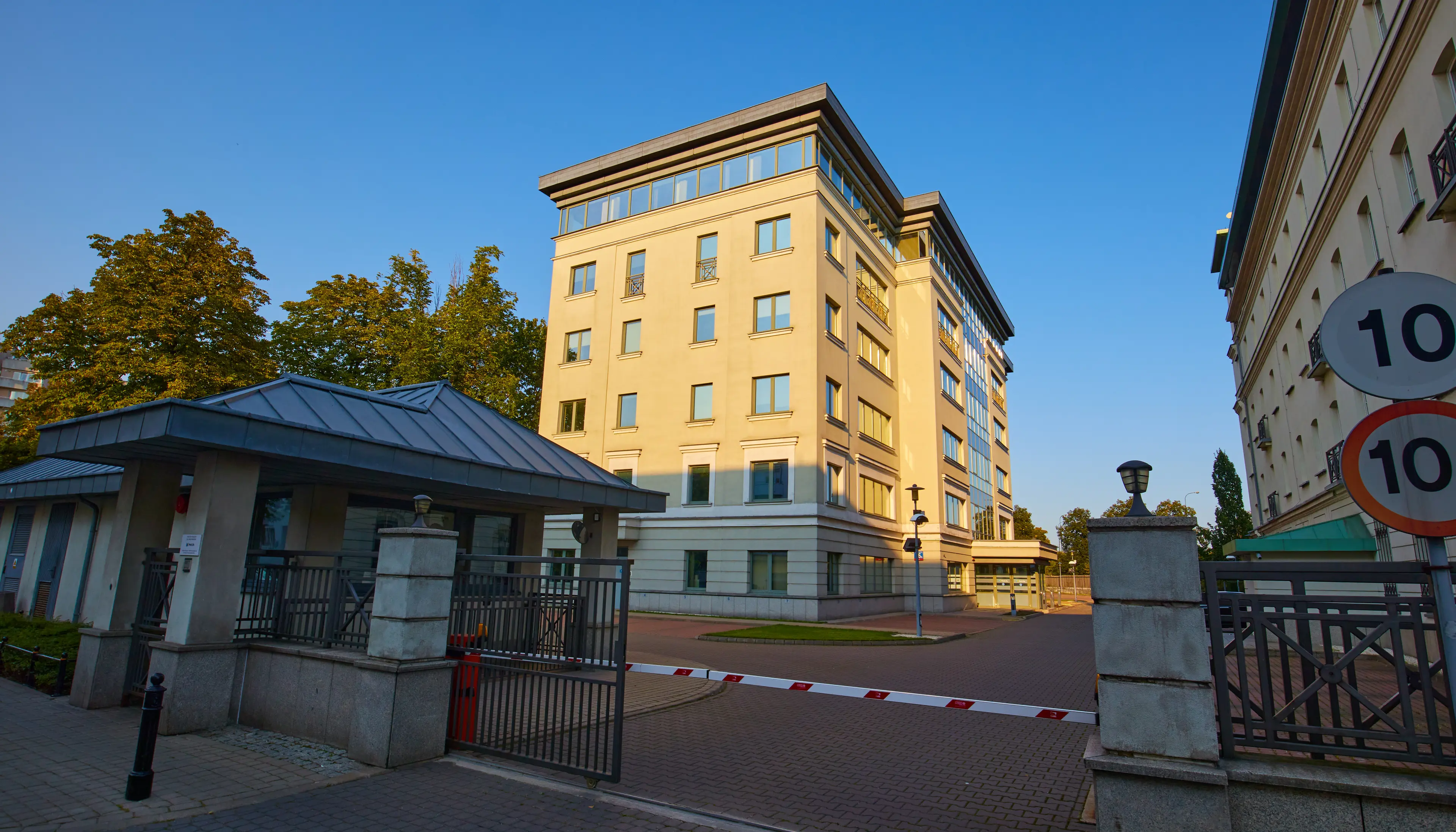 Amplico HQ II, Przemysłowa 26 A, Warsaw, Centrum