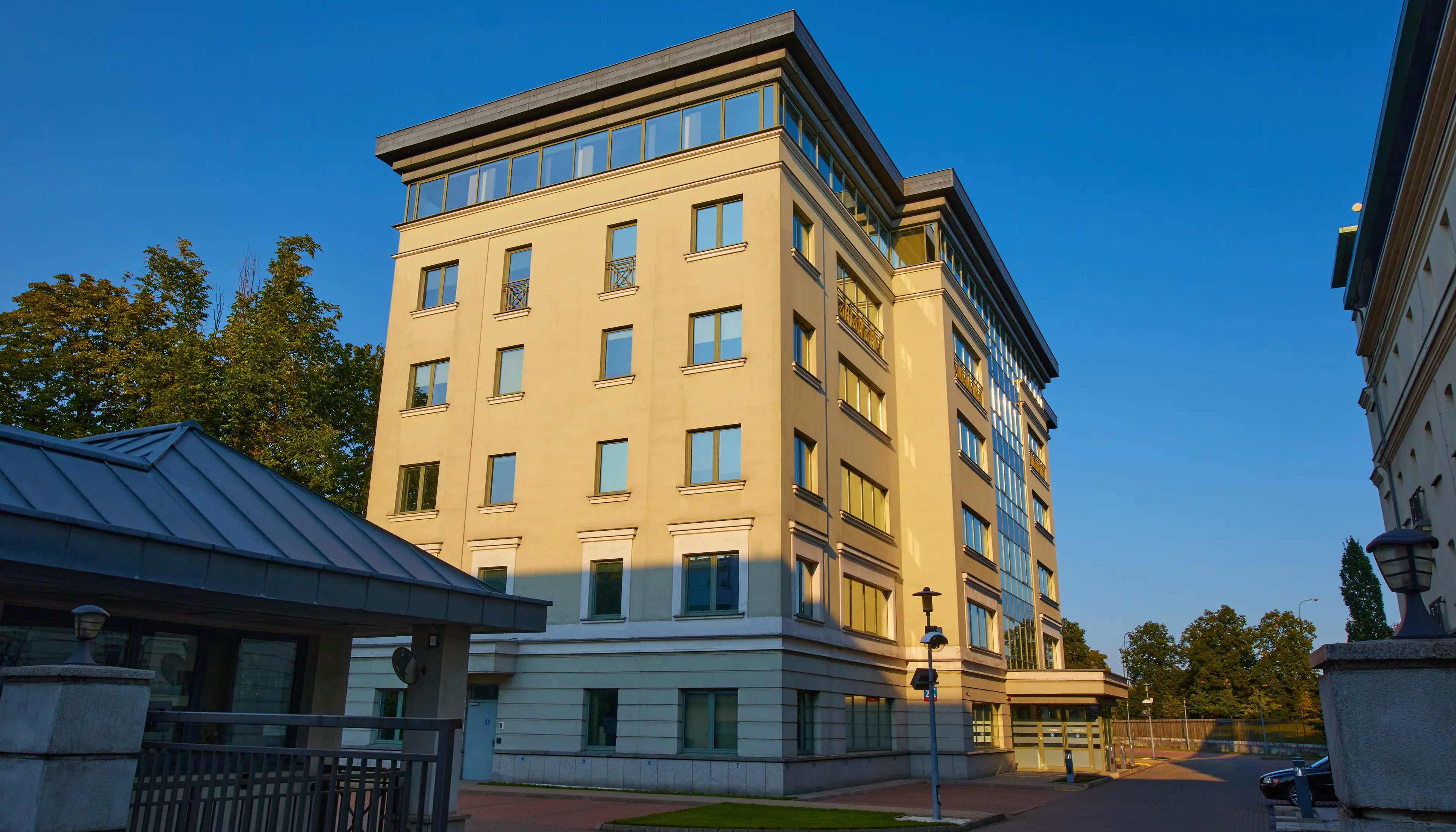 Amplico HQ II, Przemysłowa 26 A, Warsaw, Centrum