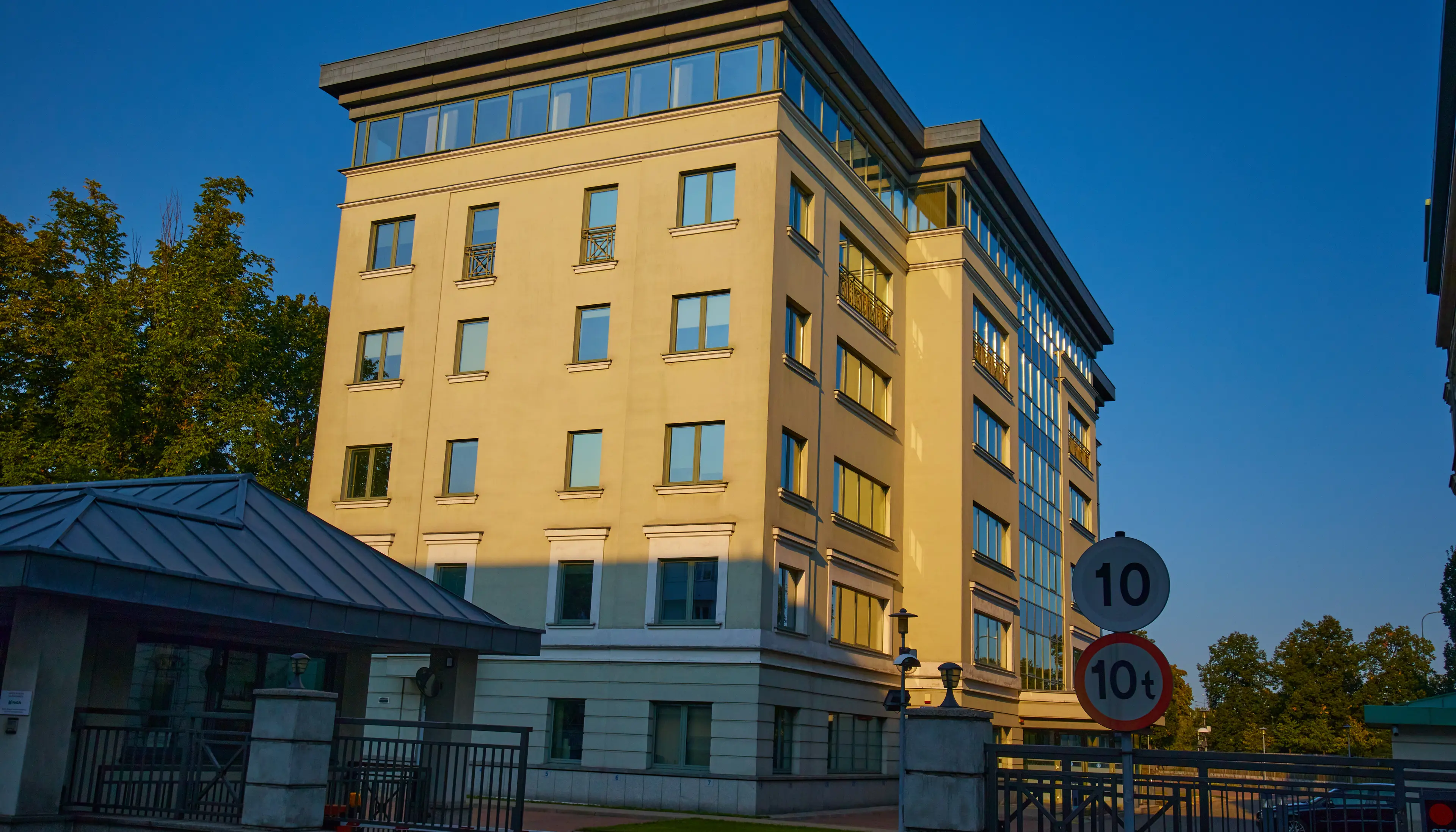 Amplico HQ II, Przemysłowa 26 A, Warsaw, Centrum