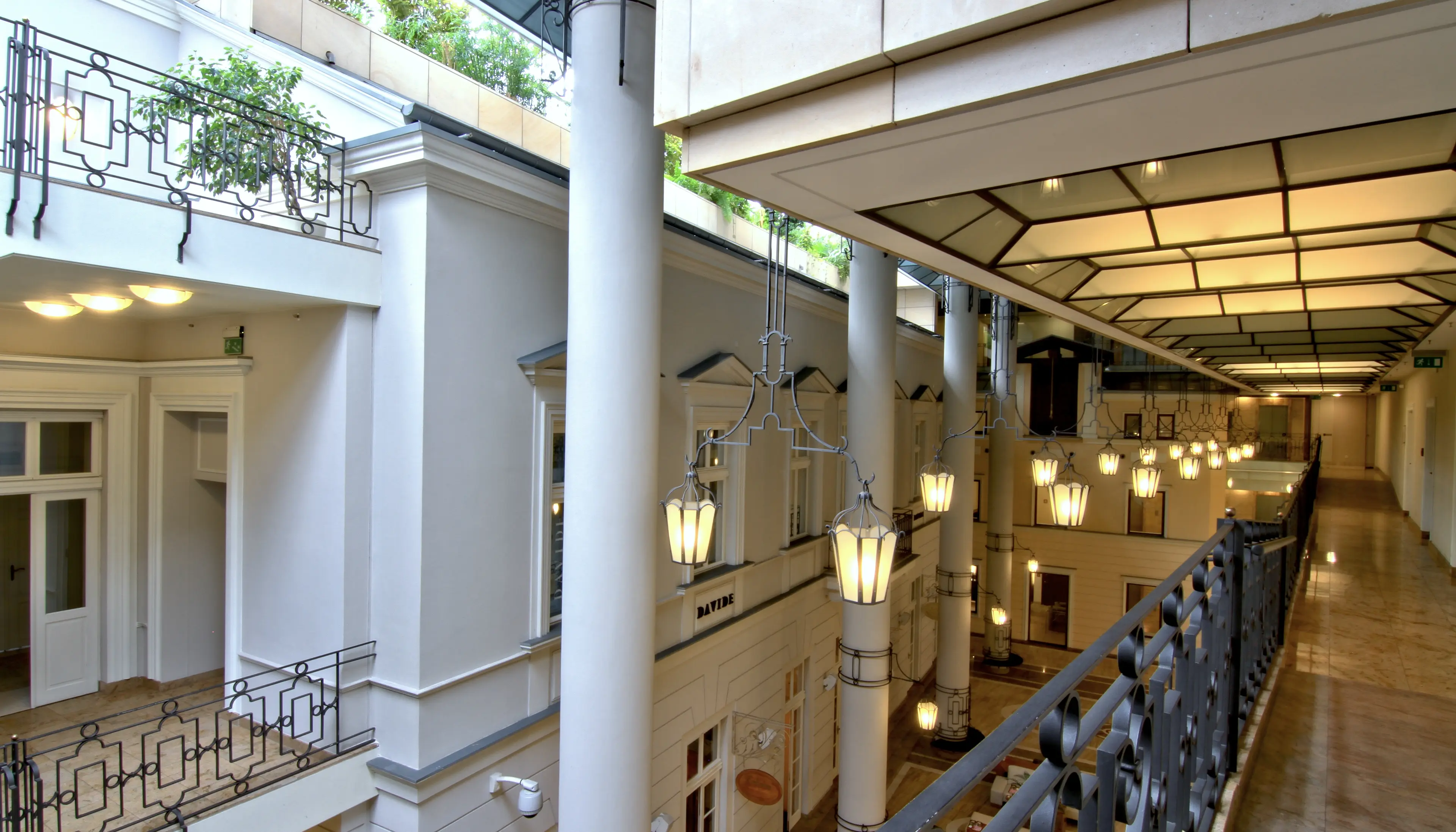 Dom Dochodowy, Trzech Krzyży 3, Warszawa, Centrum