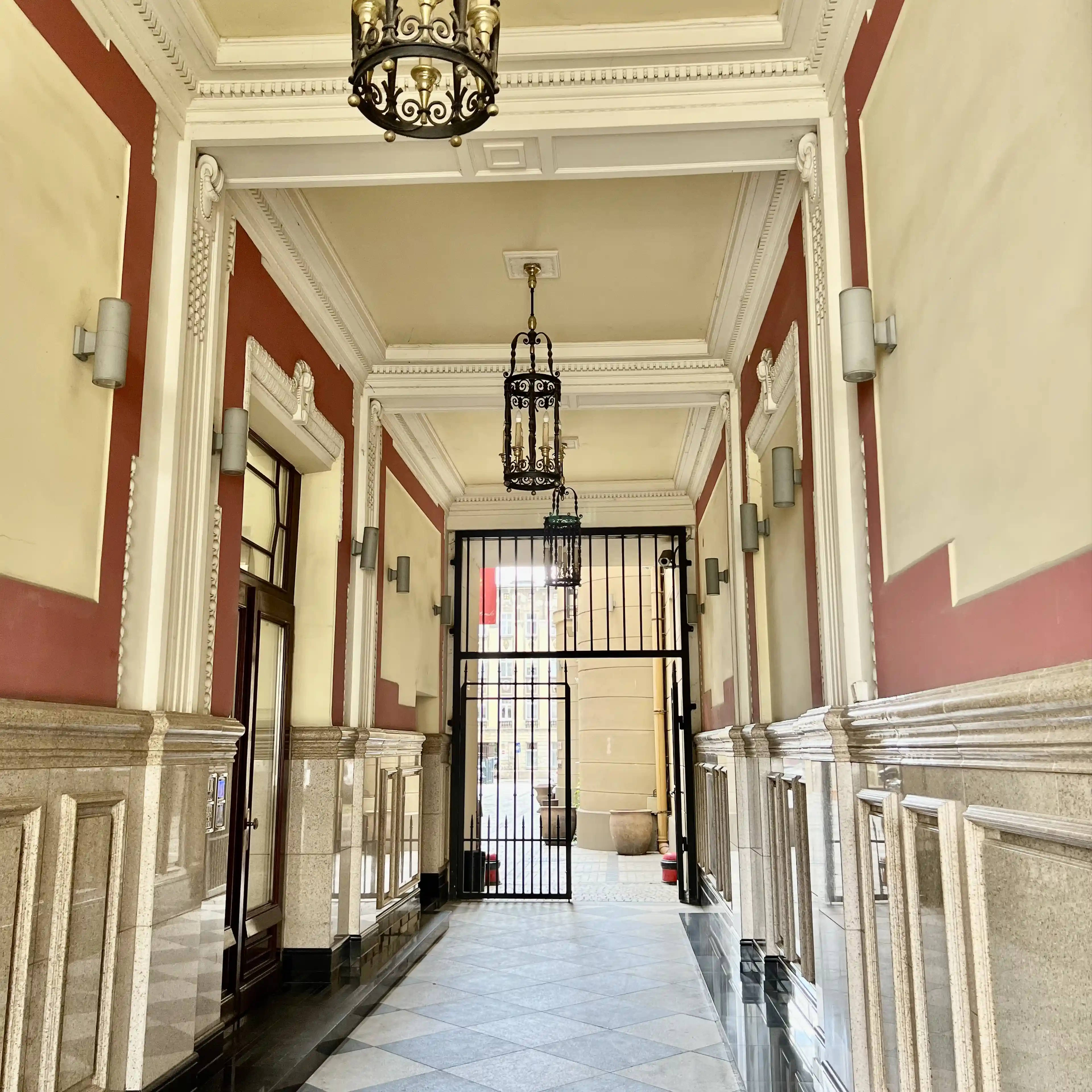 Paca 37, Paca 37, Warszawa, Praga