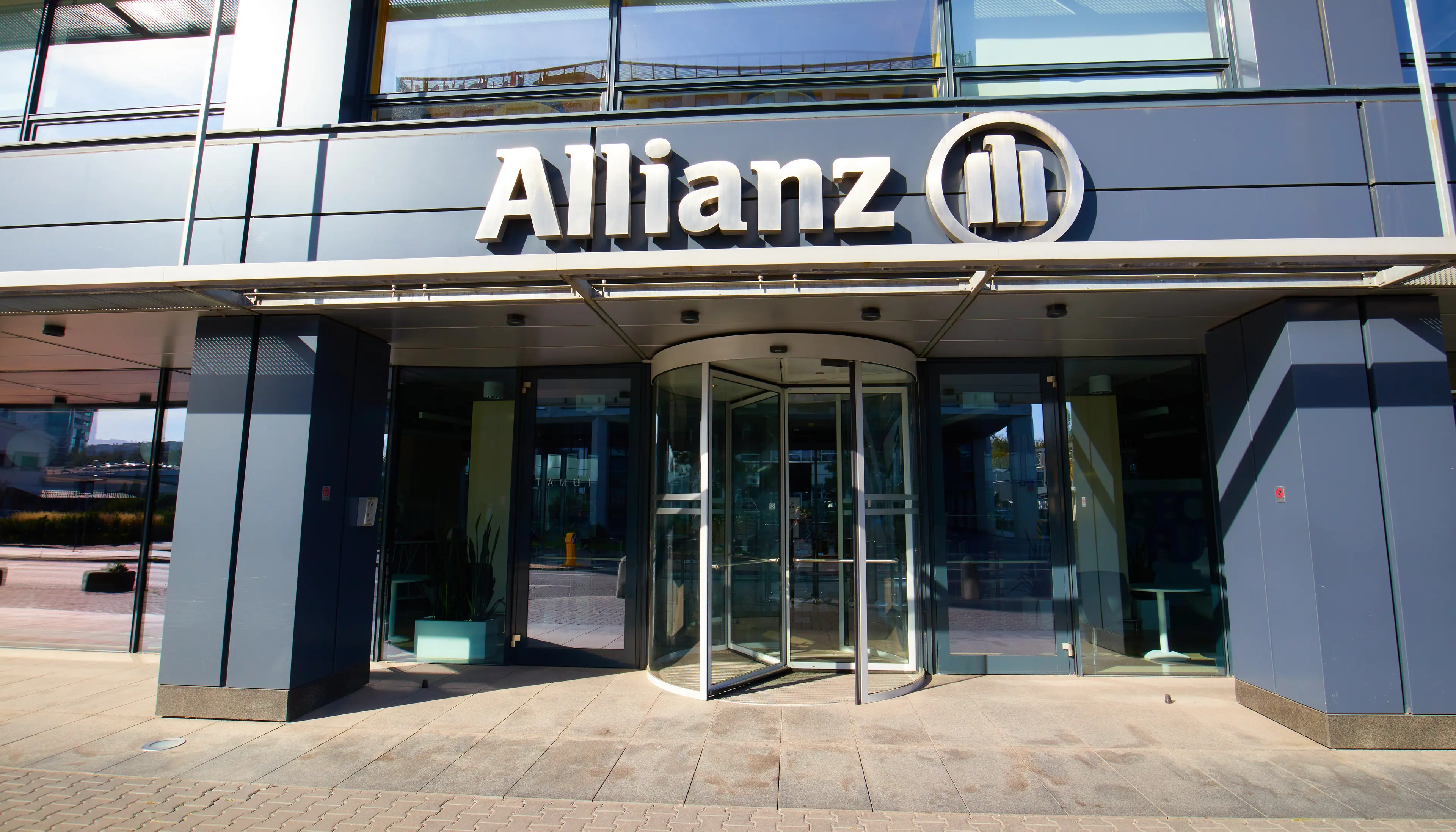 Allianz, Rodziny Hiszpańskich 1, Warsaw, Mokotów