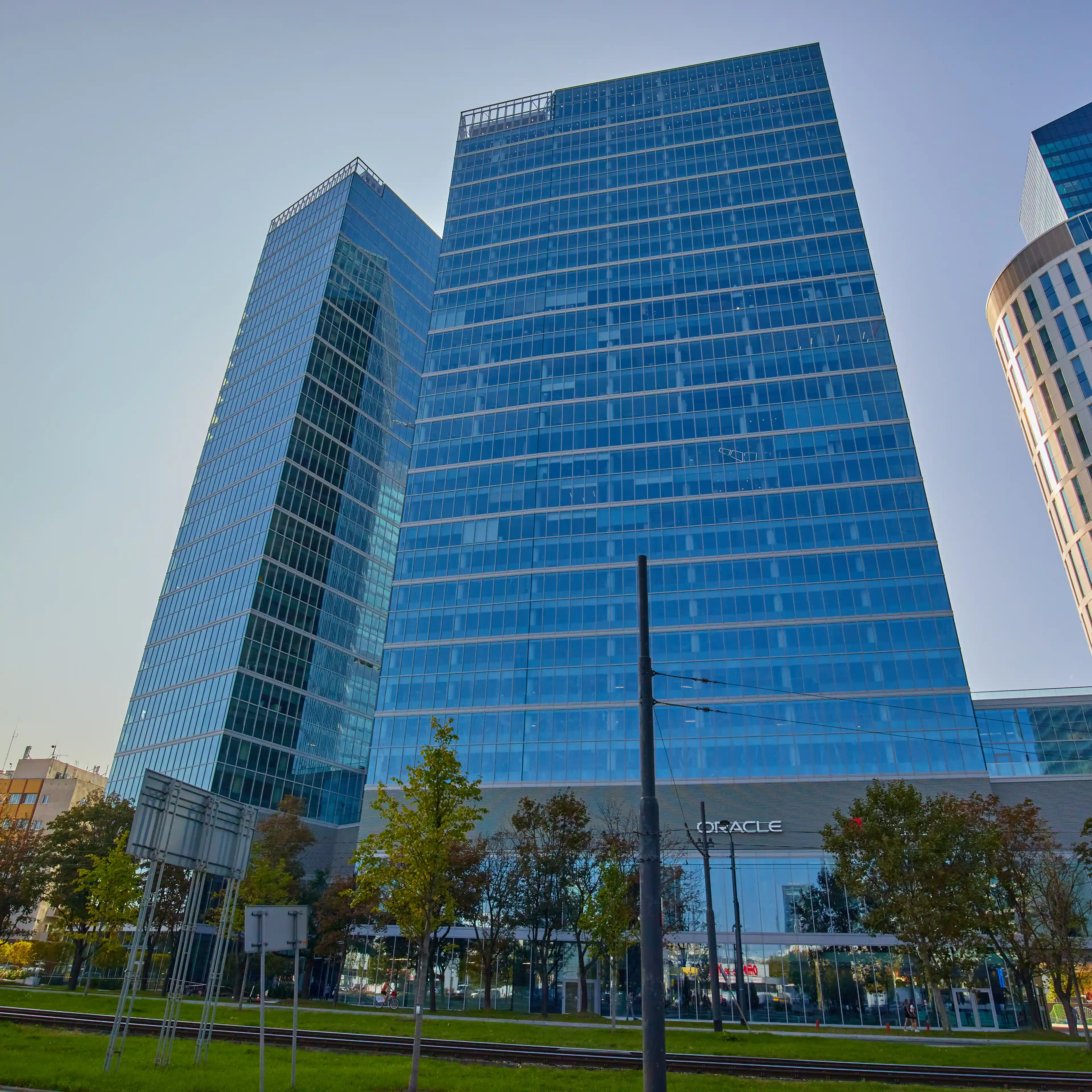 The Warsaw Hub B, Rondo Daszyńskiego 2b, Warsaw, Wola