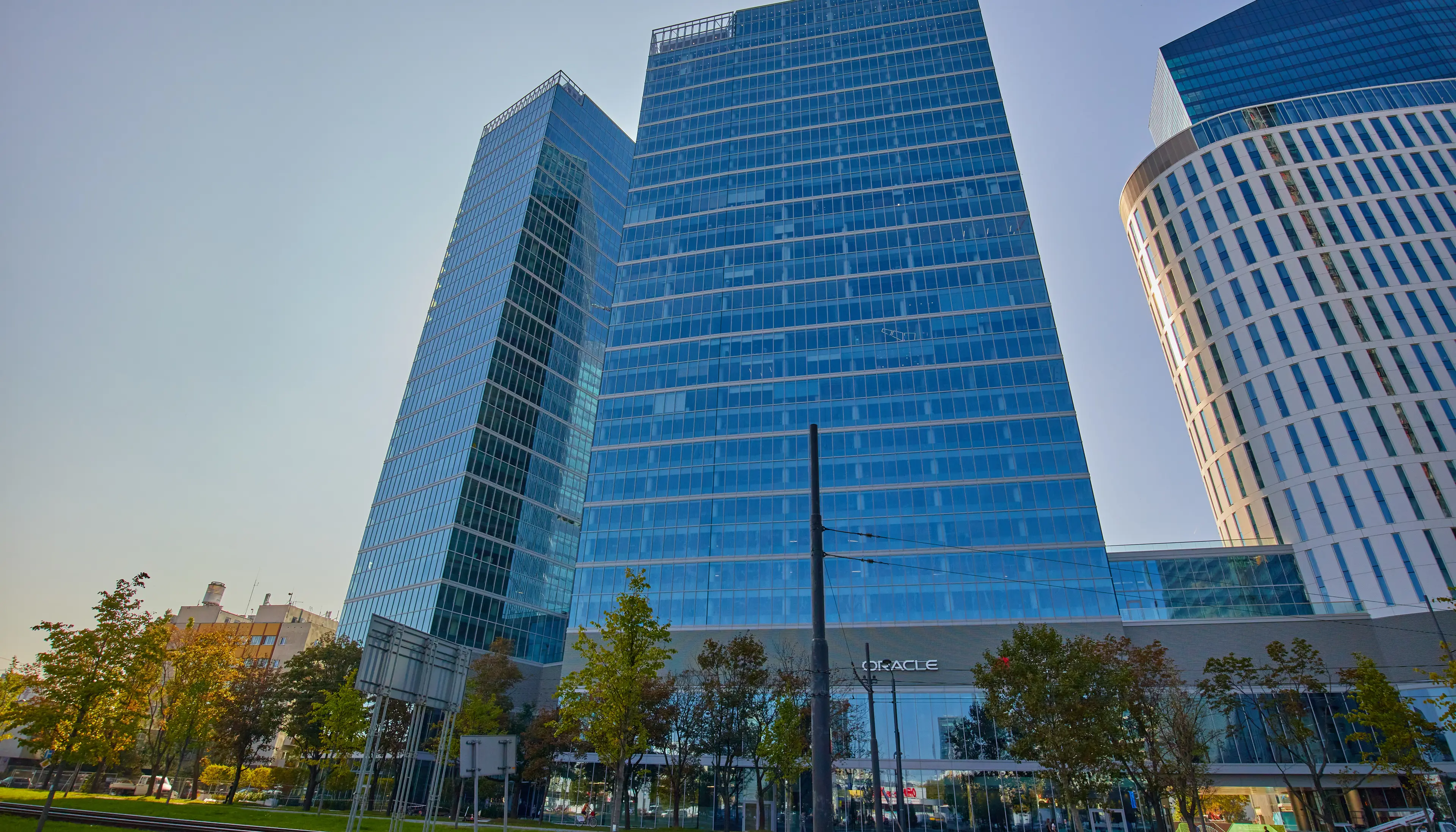 The Warsaw Hub B - Biura serwisowane, Rondo Daszyńskiego 2, Warsaw, Wola