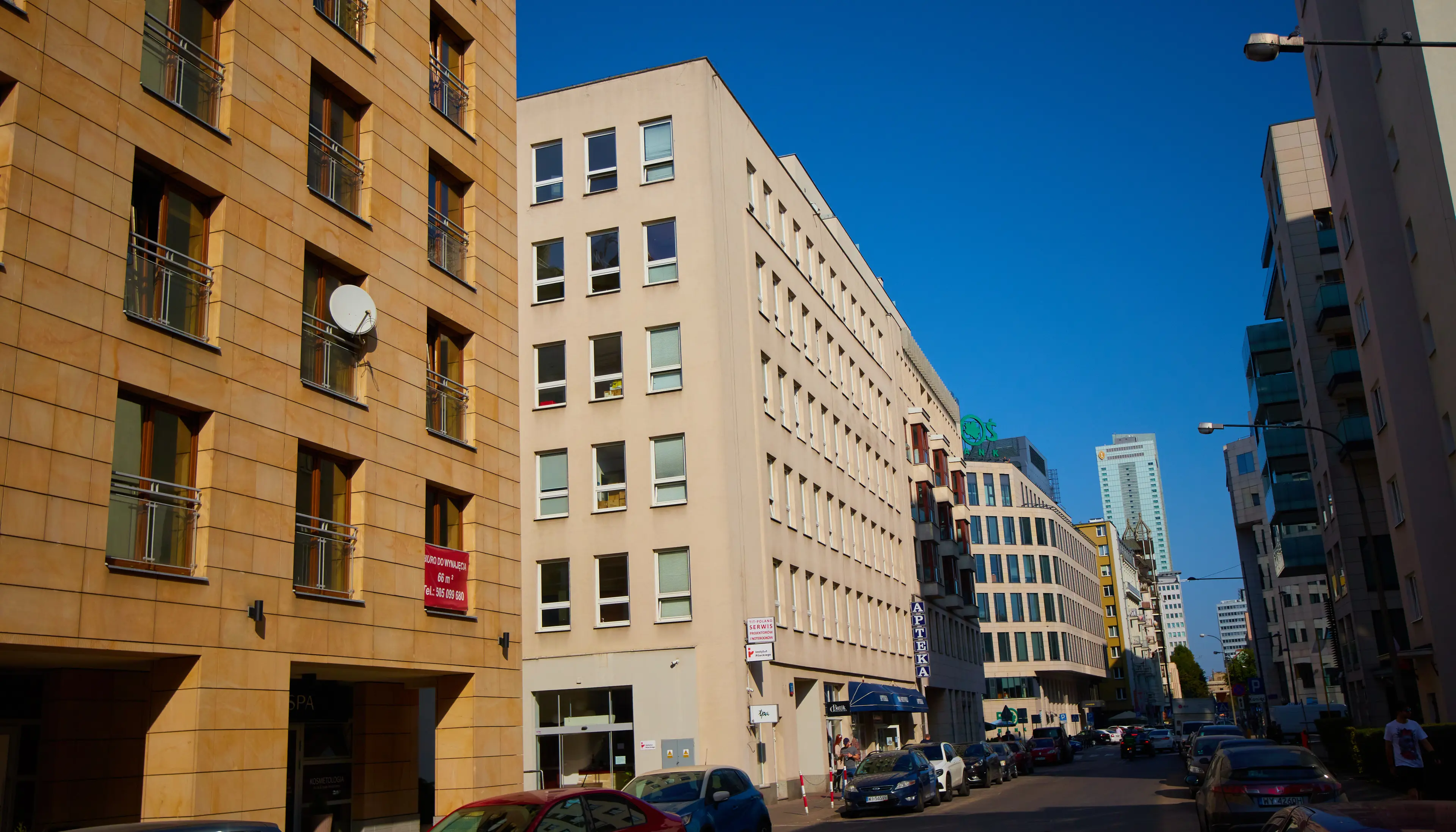 Sienna 82, Sienna 82, Warsaw, Wola