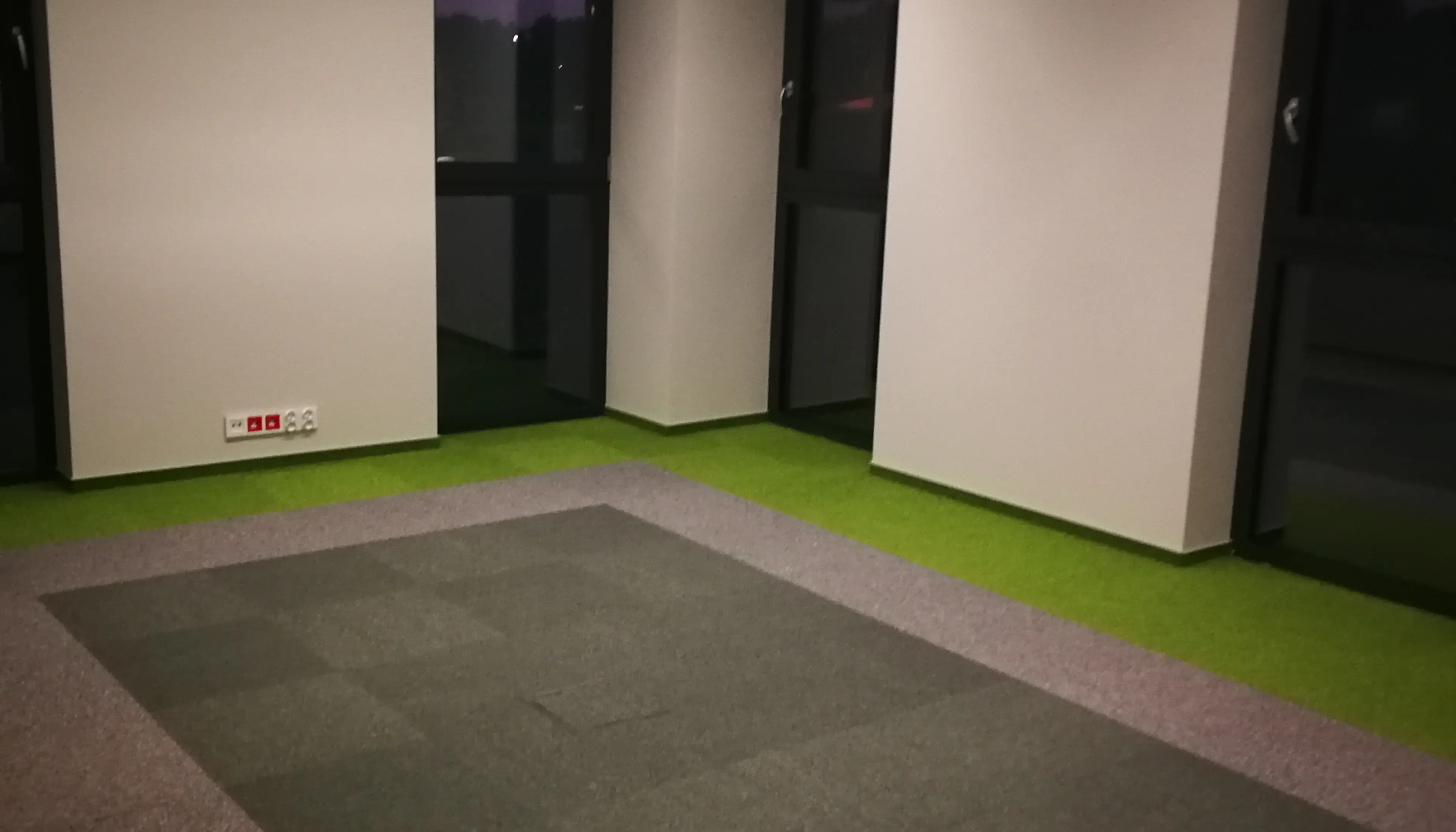 ELEKTRO OFFICE, Ciepłownicza 28, Kraków, Północny Wschód