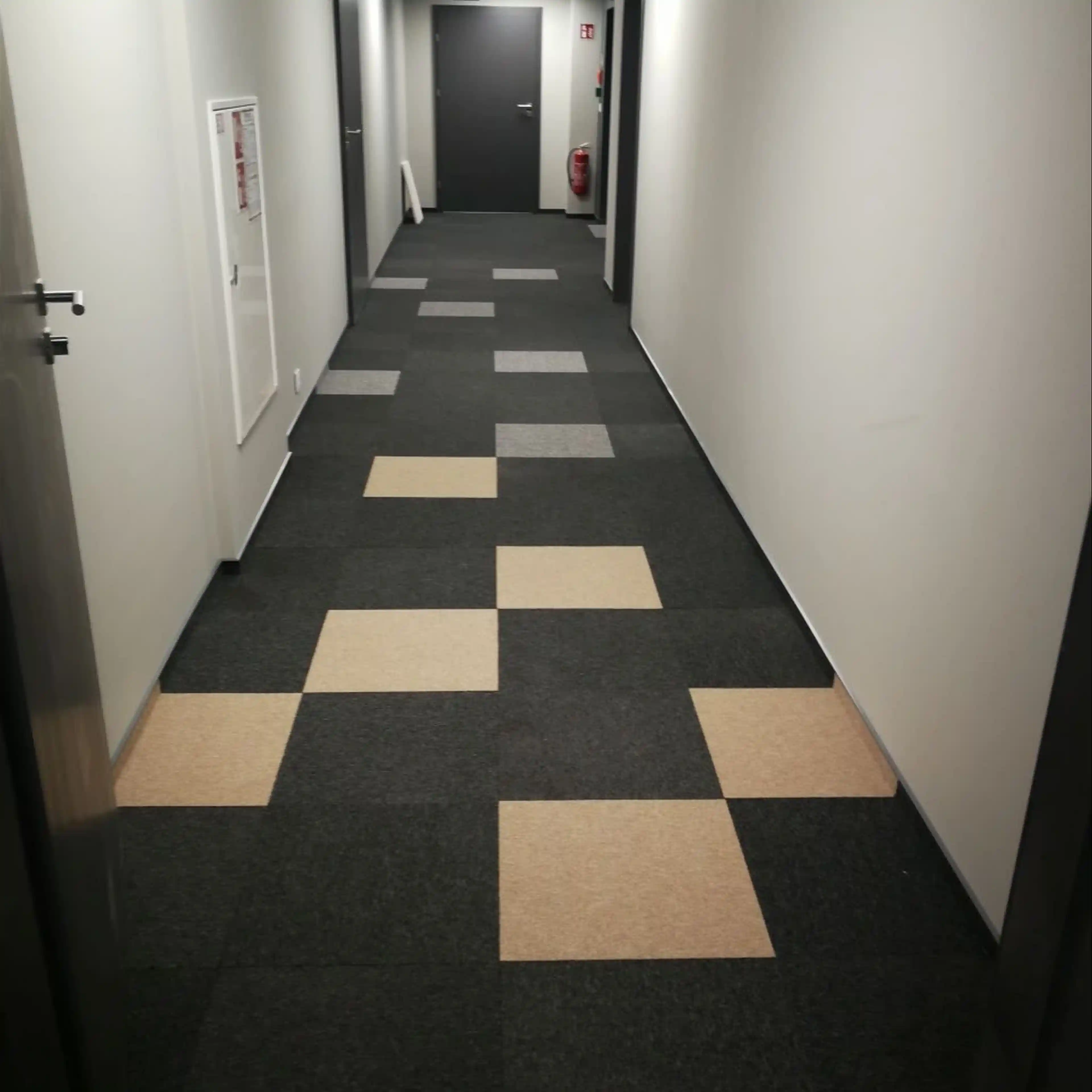 ELEKTRO OFFICE, Ciepłownicza 28, Kraków, Północny Wschód