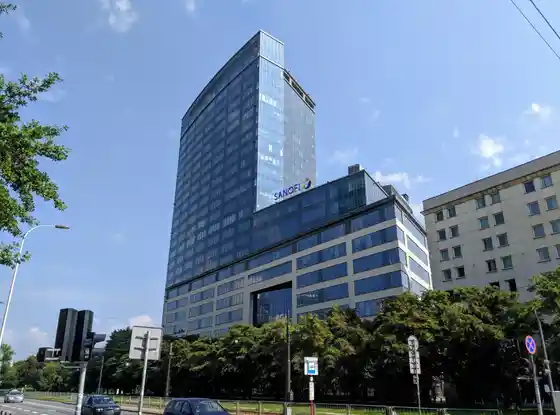 Modernized interiors of Warsaw's North Gate office building