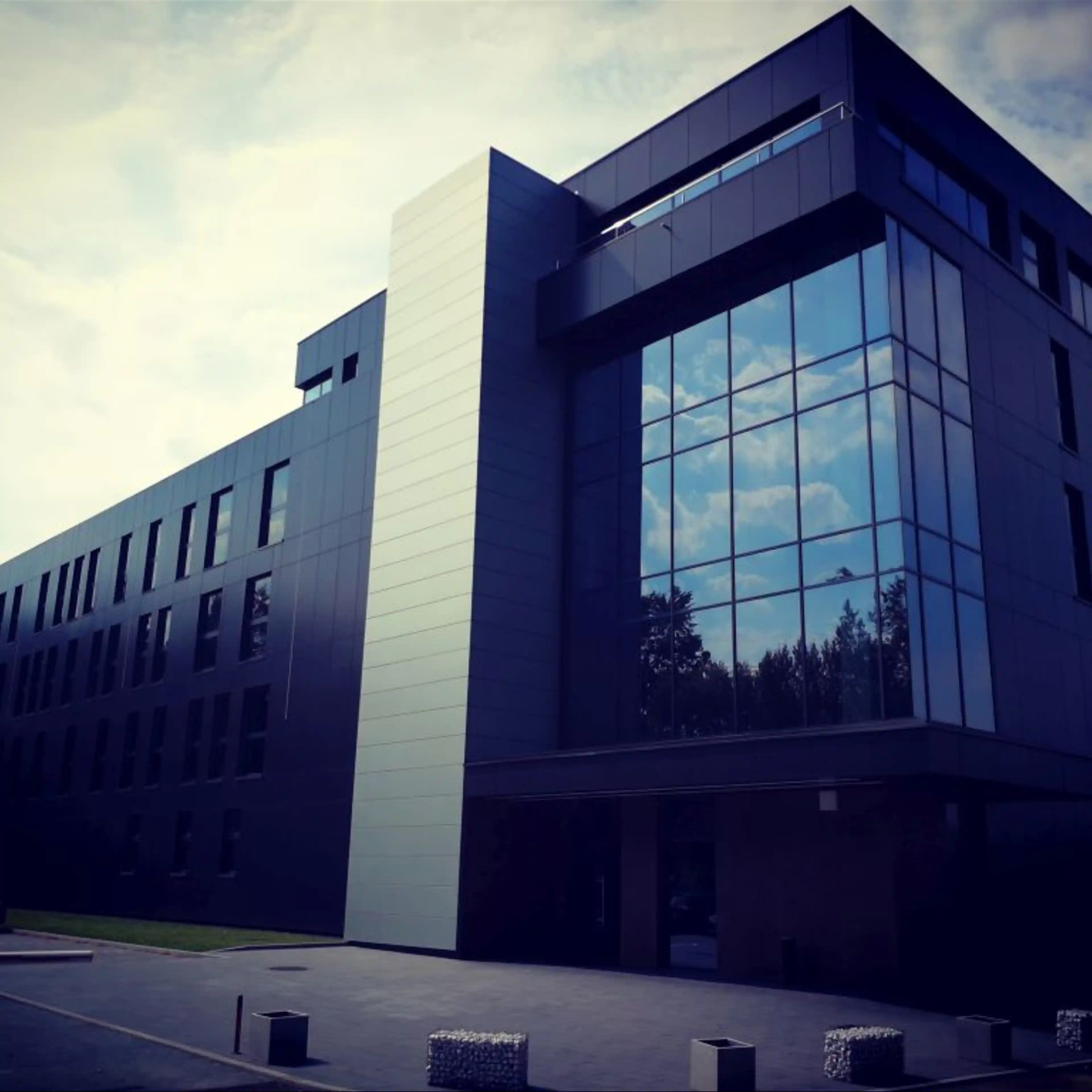 ELEKTRO OFFICE, Ciepłownicza 28, Kraków, Północny Wschód