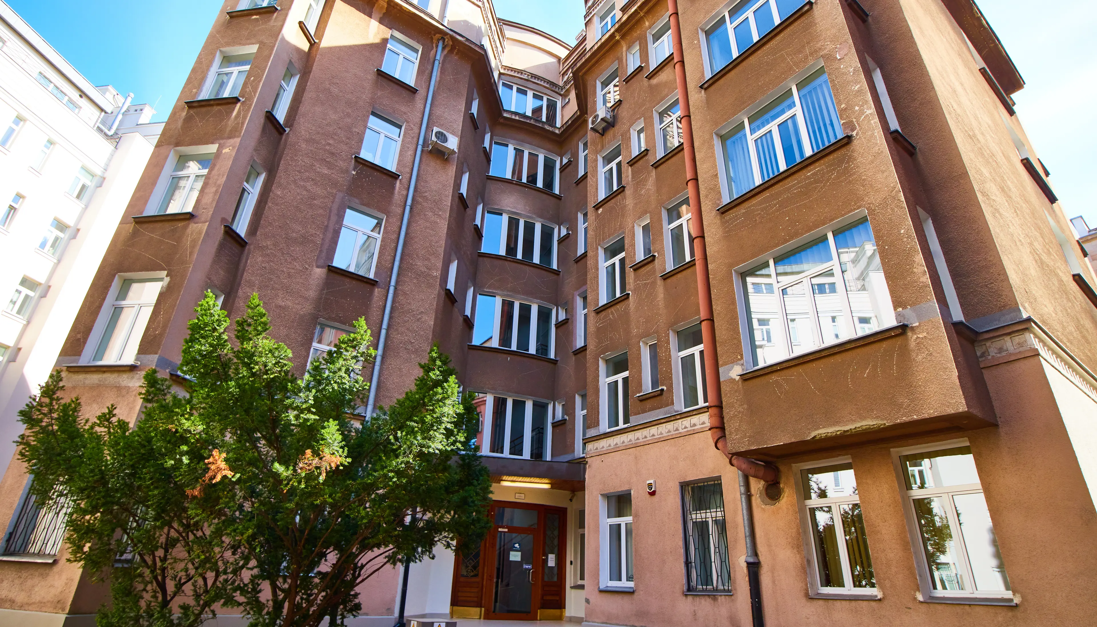 Koszykowa 6, Koszykowa 6, Warszawa, Centrum