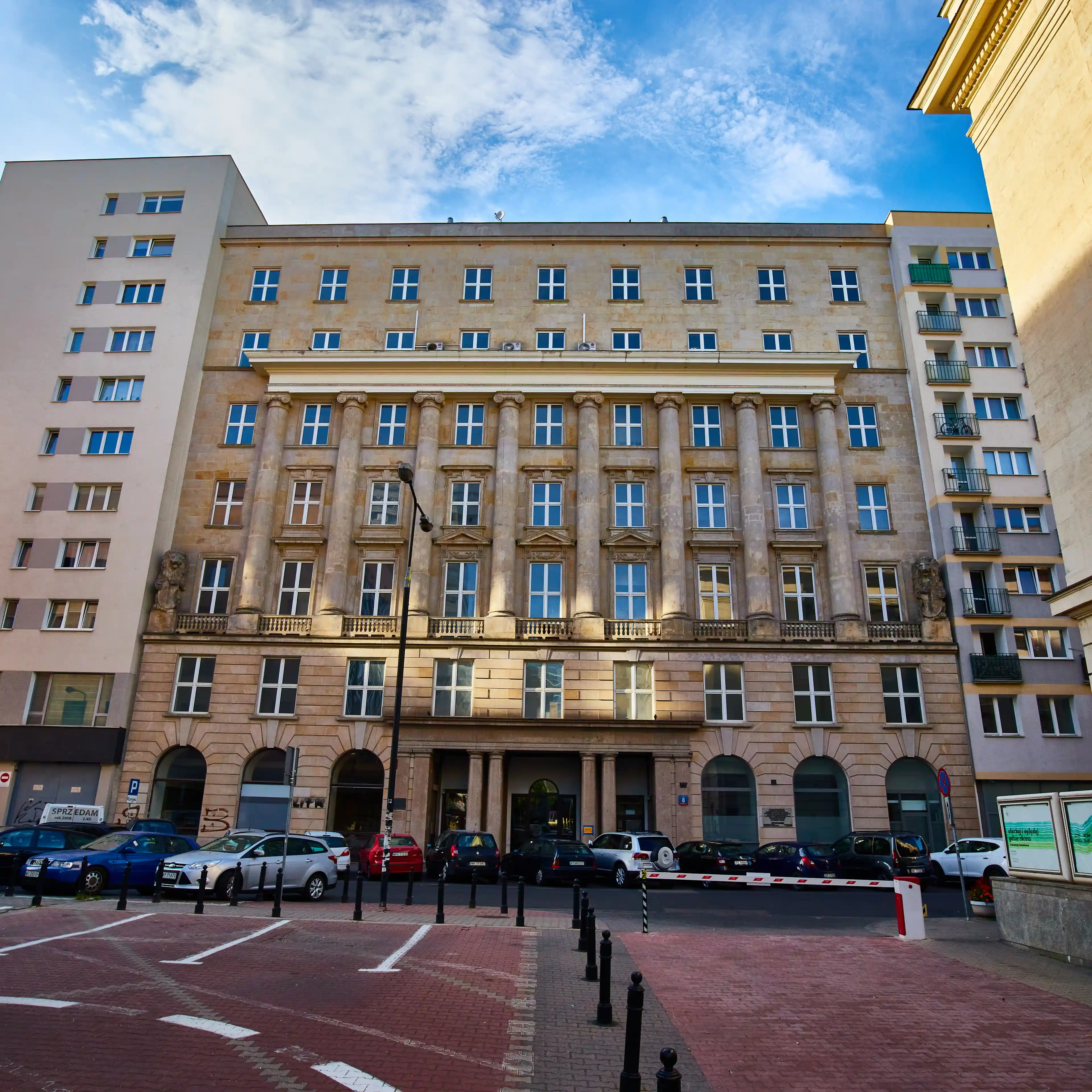Moniuszki 8, Moniuszki 8, Warszawa, Centrum