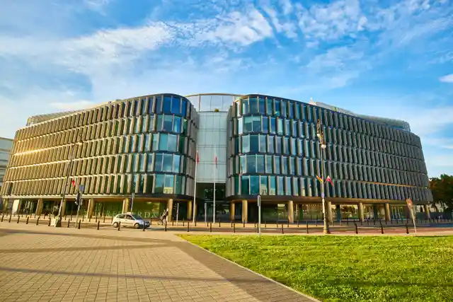 Metropolitan, Piłsudskiego 1,2,3, Warsaw, Centrum