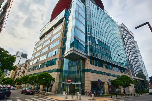 myhive Crown Tower, Hrubieszowska 2, Warszawa, Wola