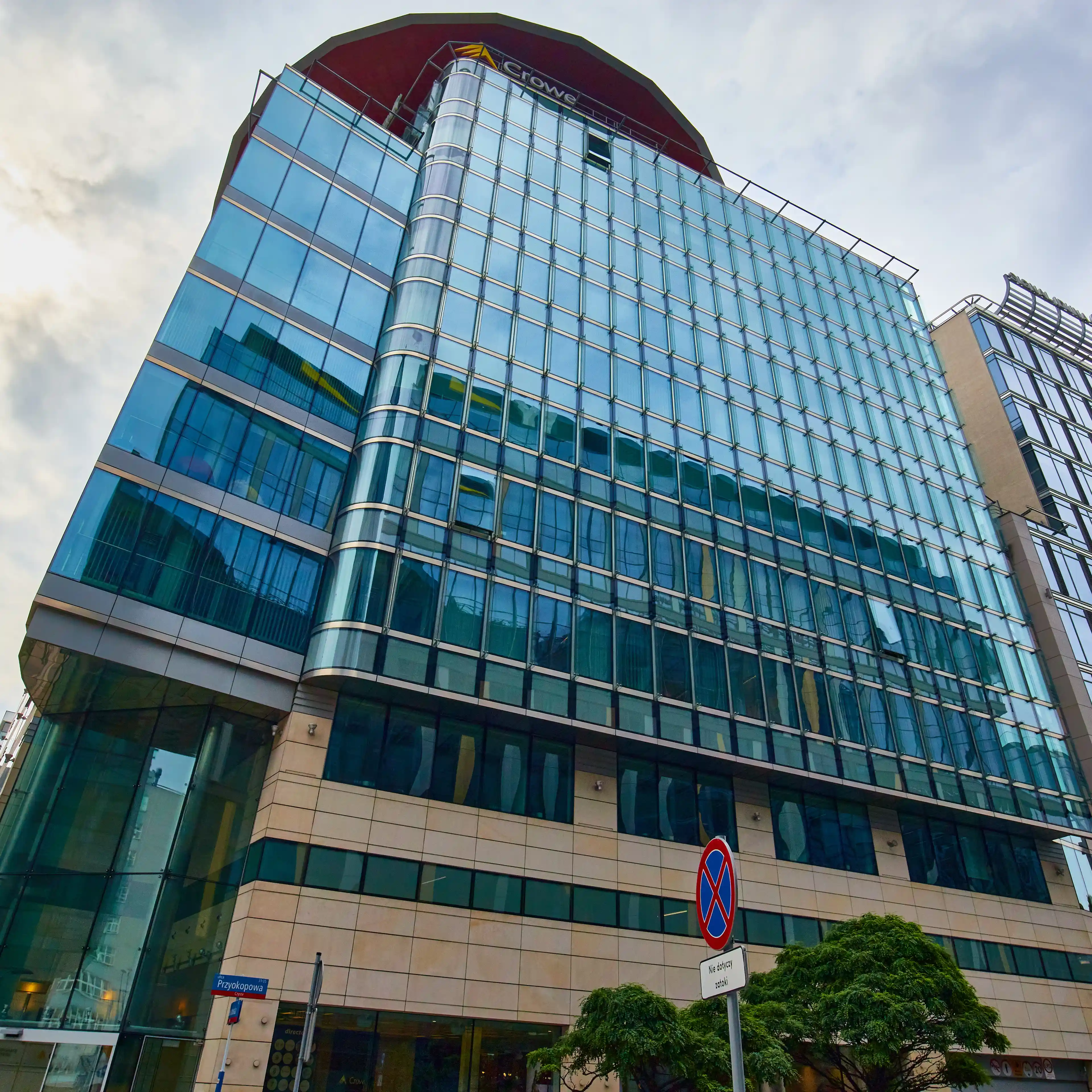 myhive Crown Tower, Hrubieszowska 2, Warszawa, Wola