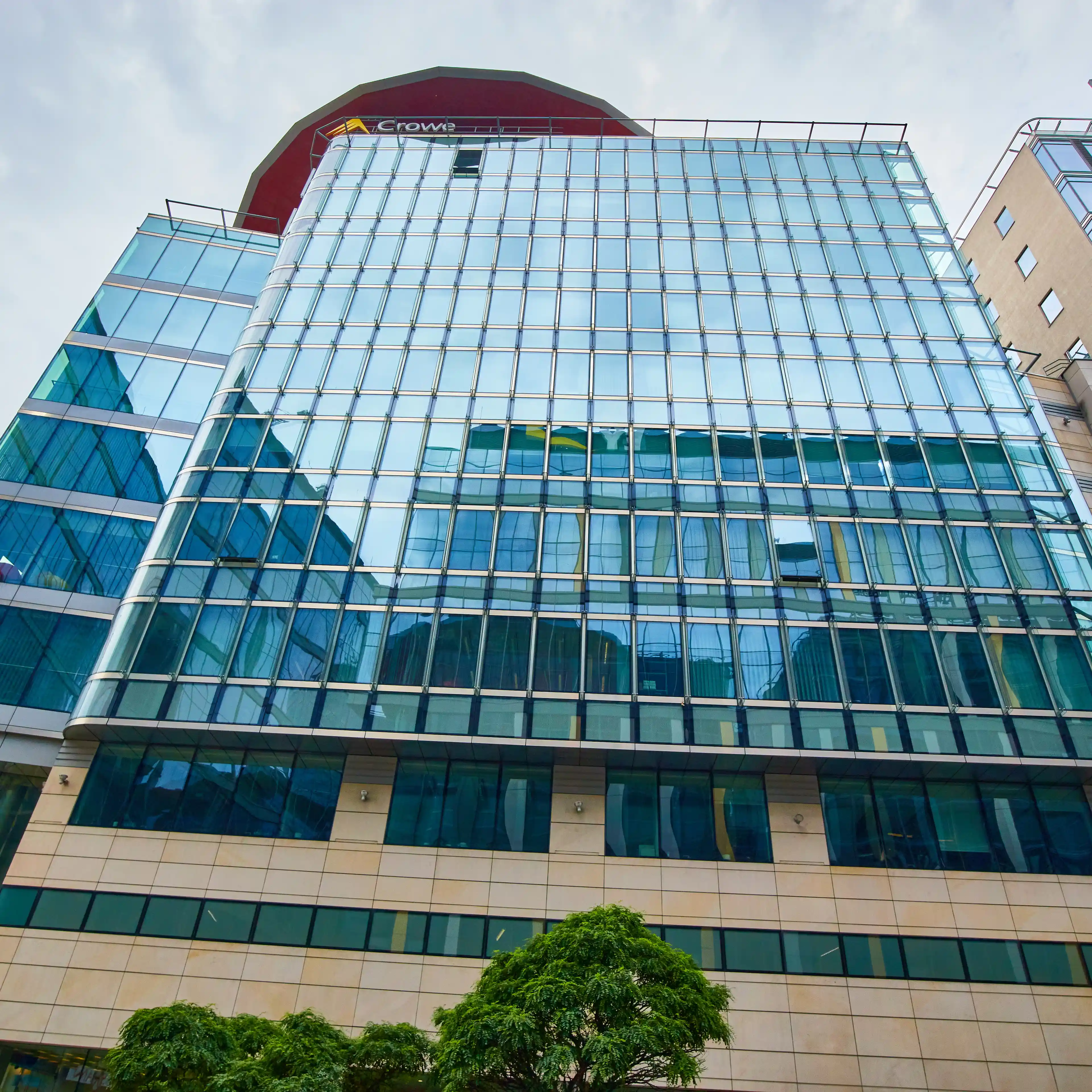myhive Crown Tower, Hrubieszowska 2, Warszawa, Wola