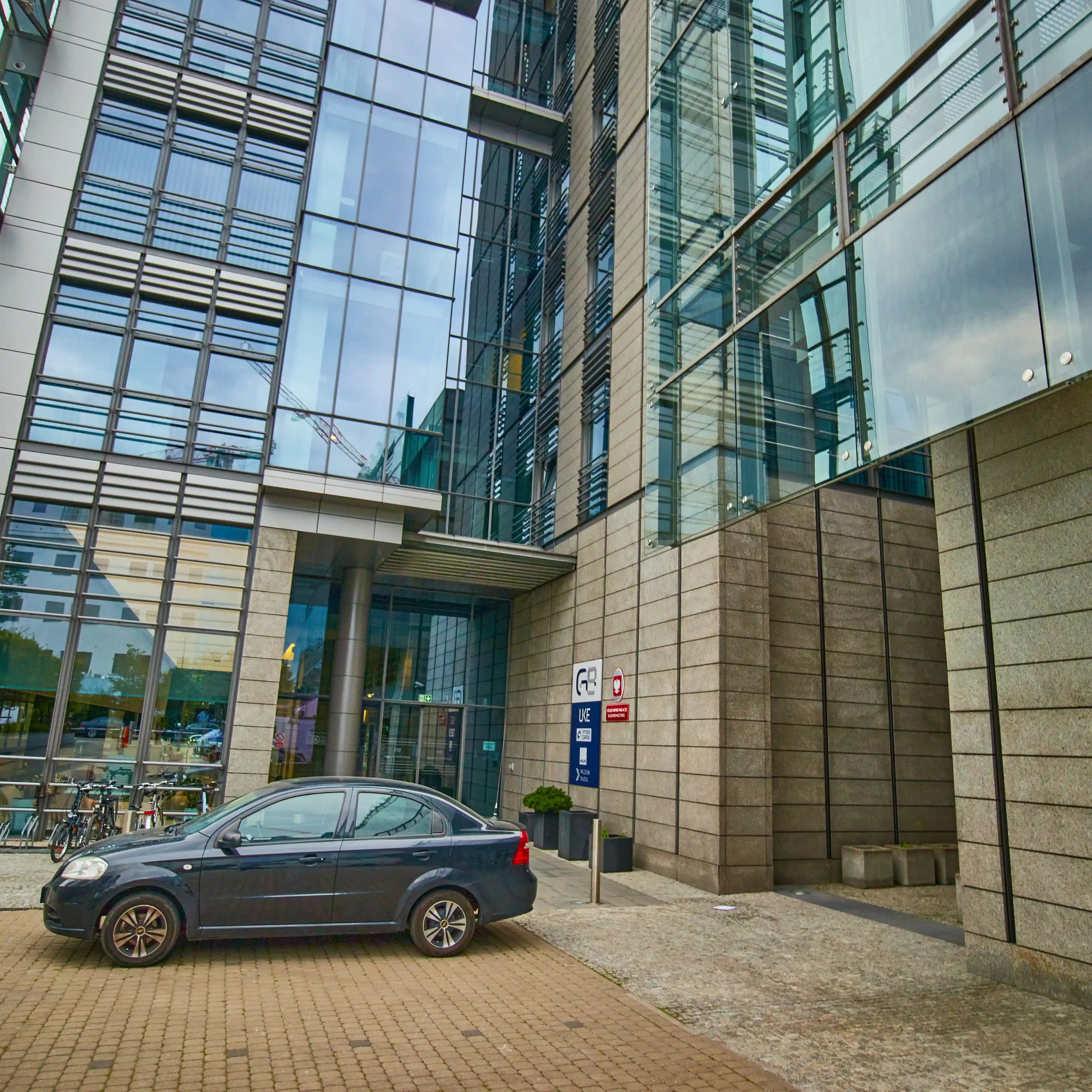 G9 / VICTORIA, Giełdowa 7/9, Warszawa, Wola