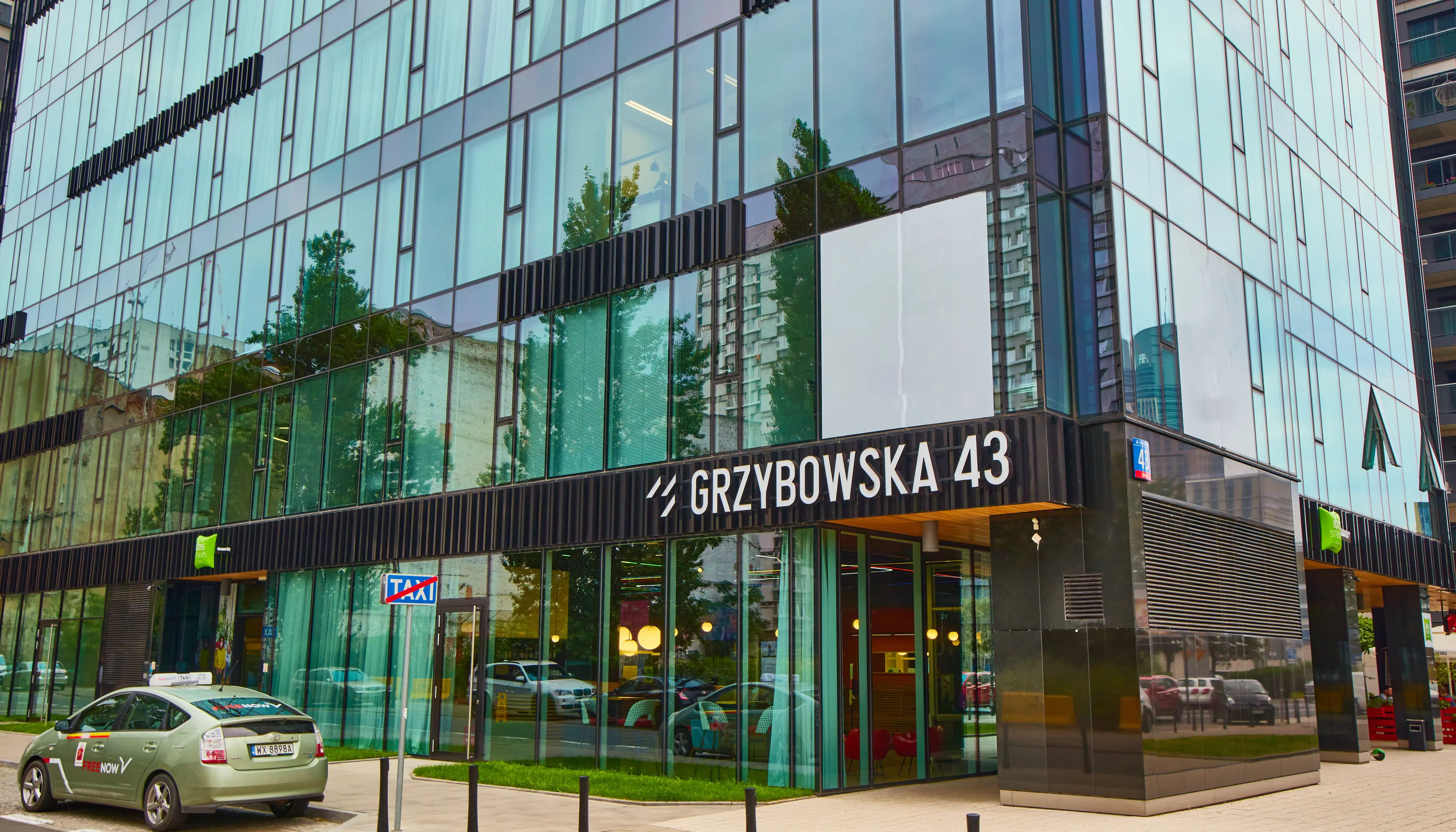 Grzybowska 43, Grzybowska 43, Warszawa, Wola