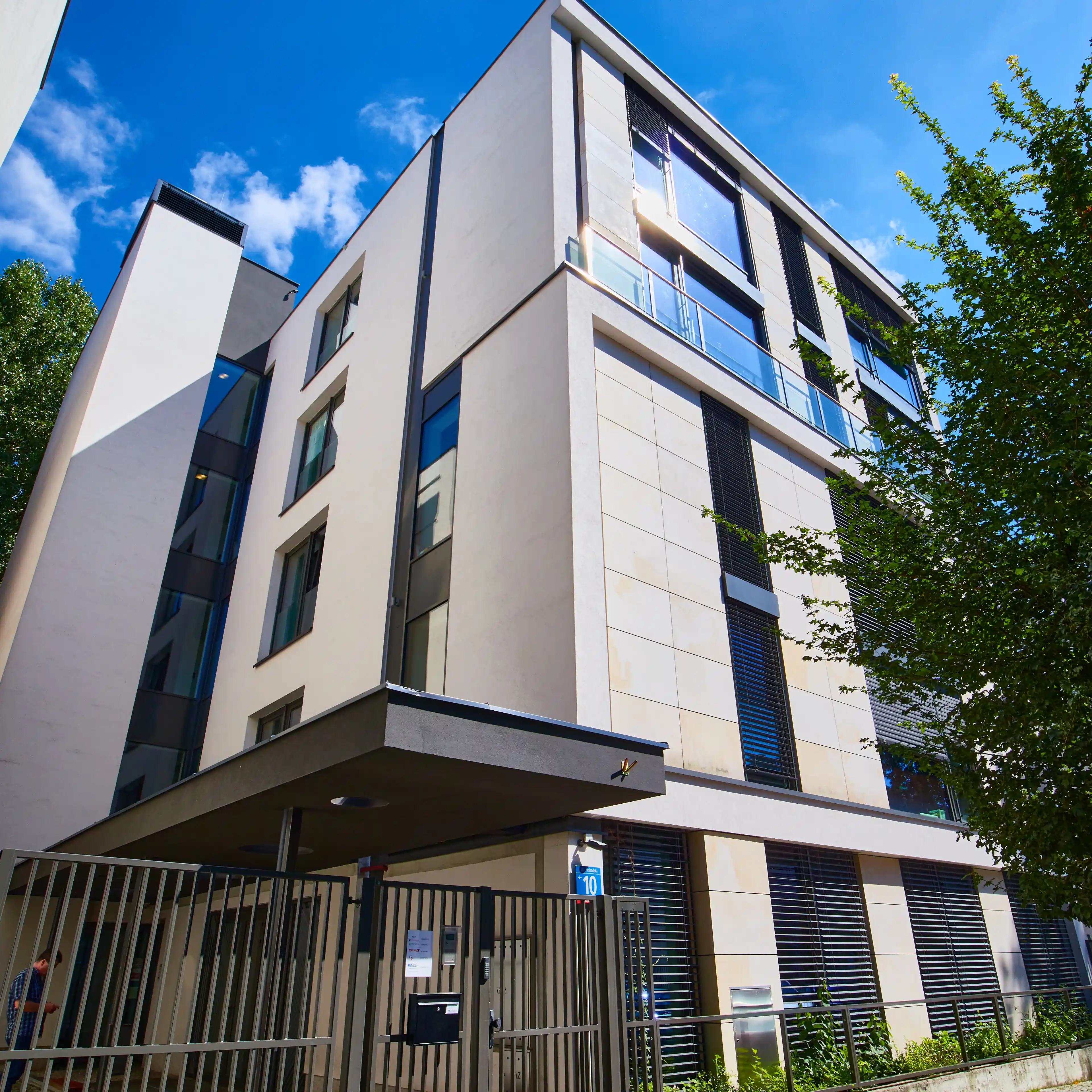 Finlandzka 10, Finlandzka 10, Warsaw, Praga