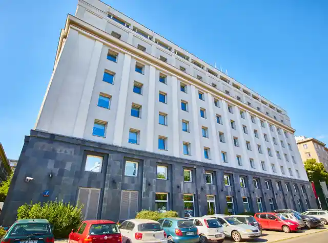 Polish investor acquired office building in Warsaw