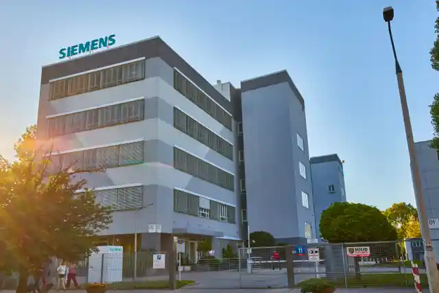 Siemens HQ, Żupnicza 11, Warszawa, Praga