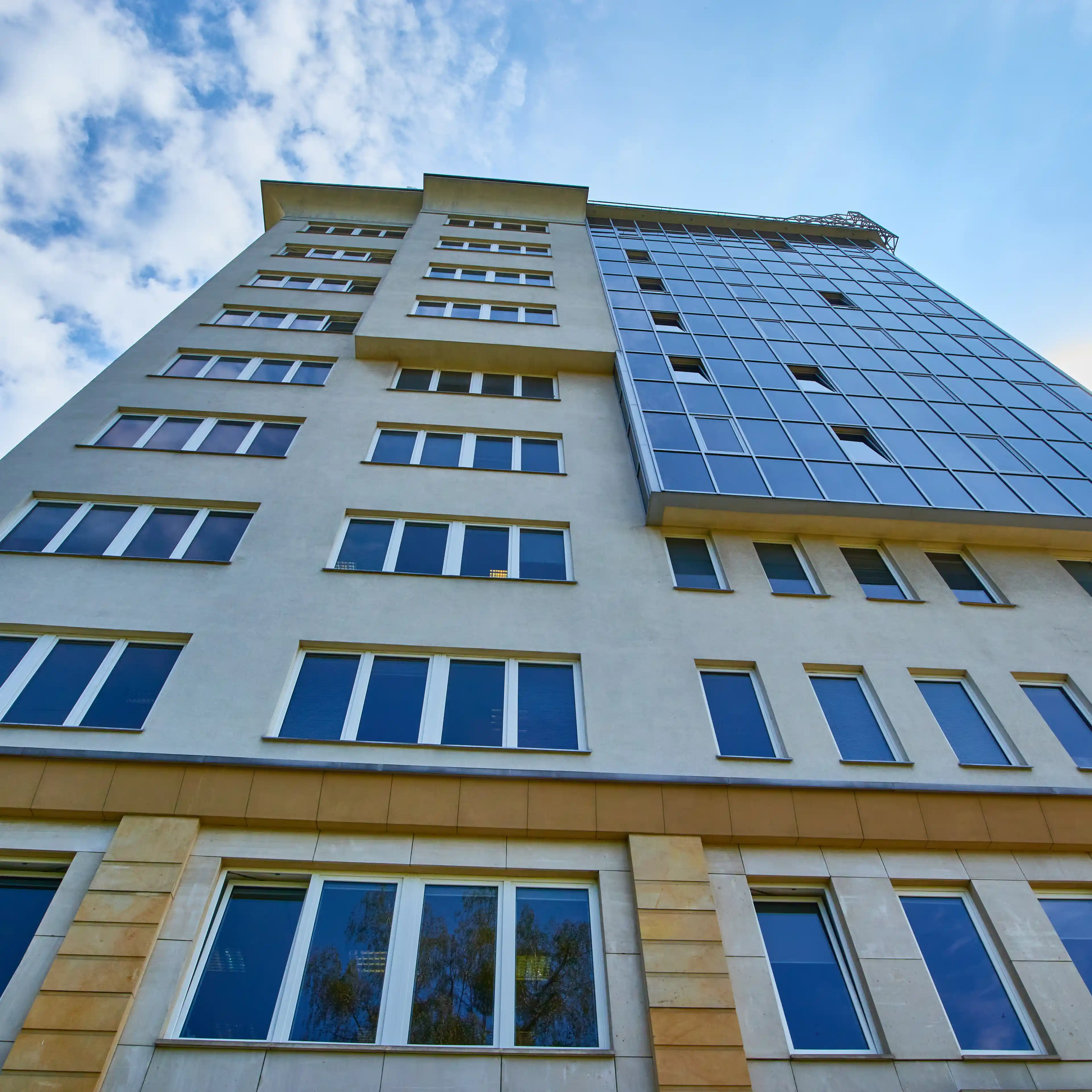 Leszno 12, Leszno 12, Warsaw, Wola