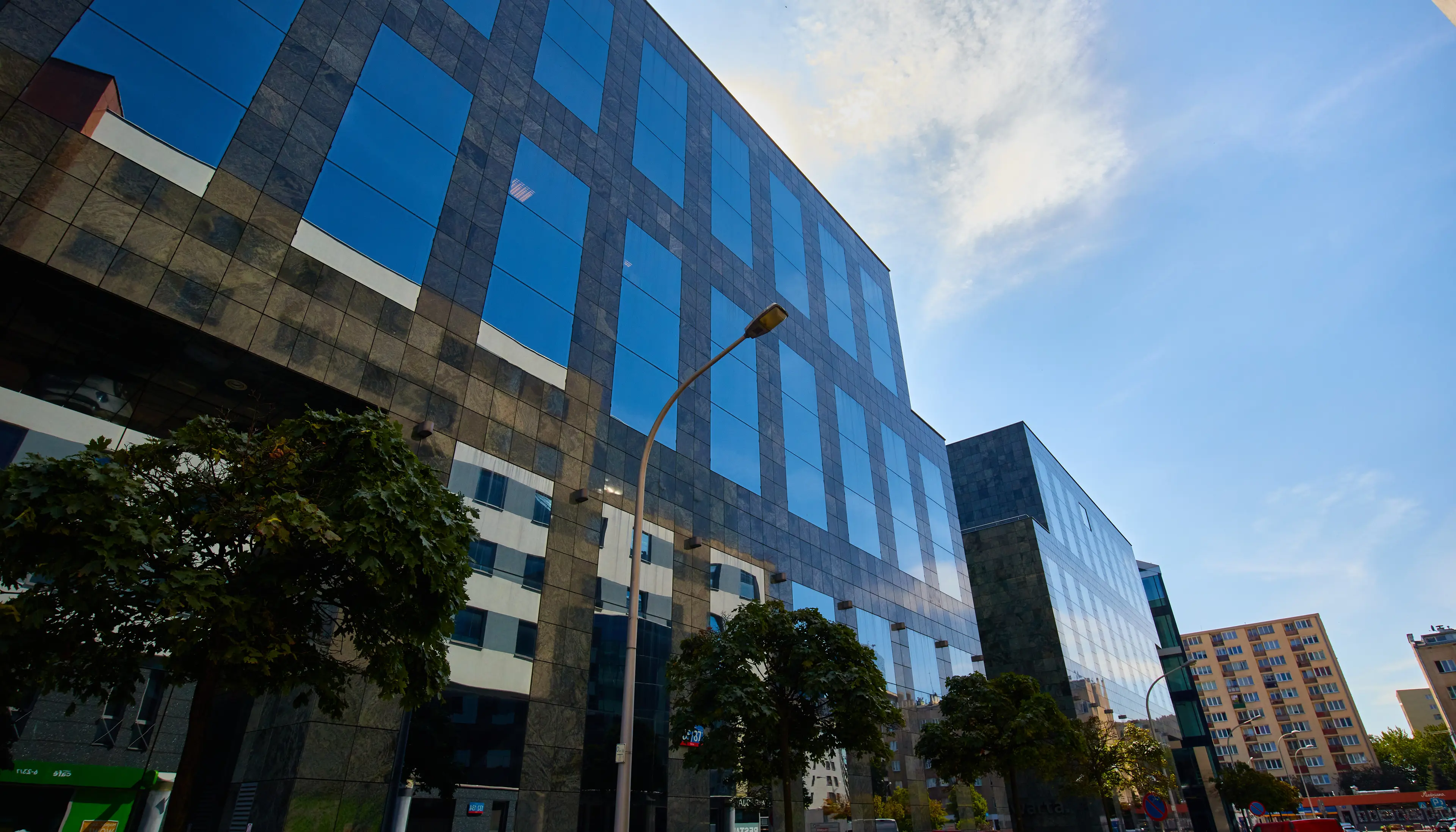 V Tower (daw. Warta Tower), Chmielna 85/87, Warszawa, Centrum