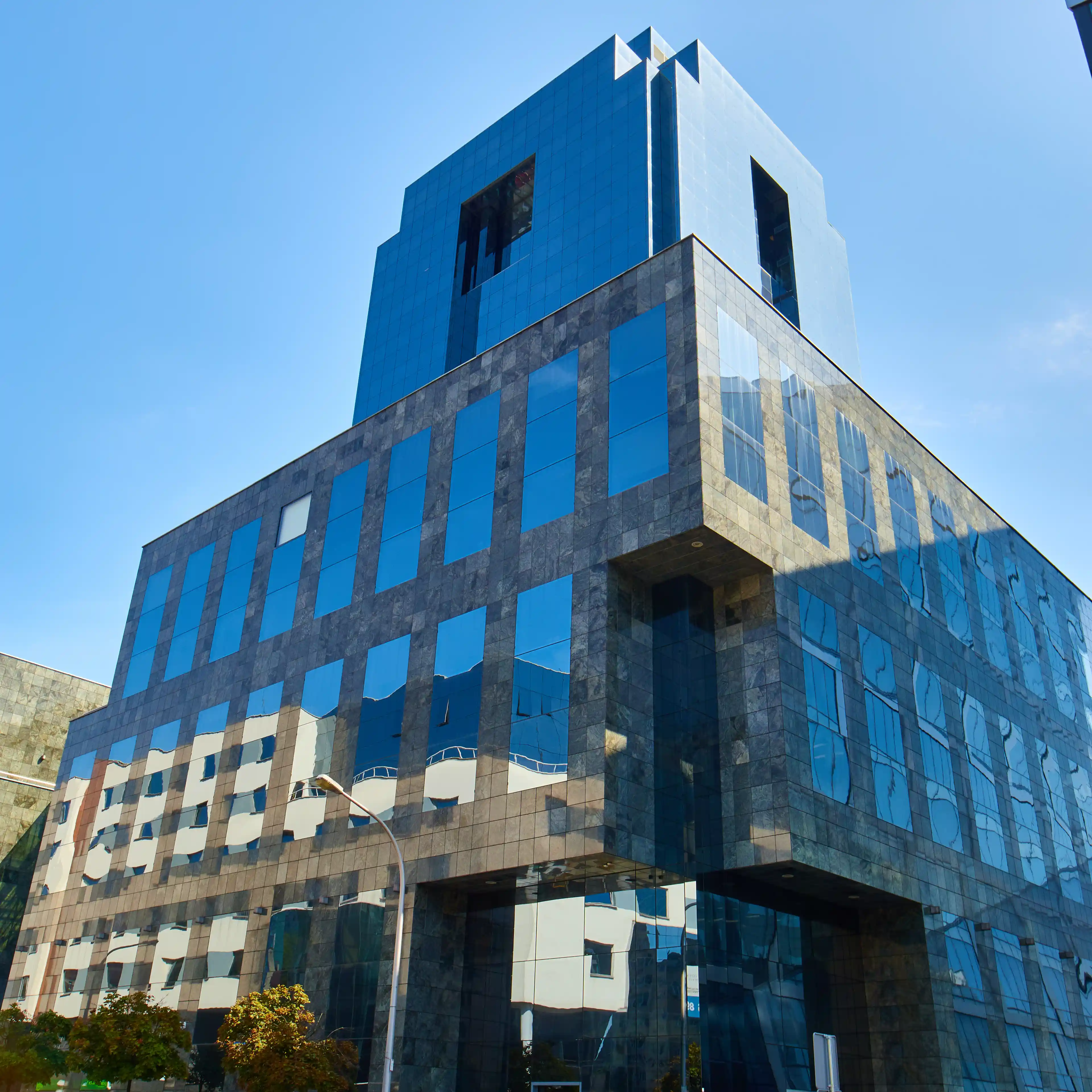 V Tower (daw. Warta Tower), Chmielna 85/87, Warszawa, Centrum