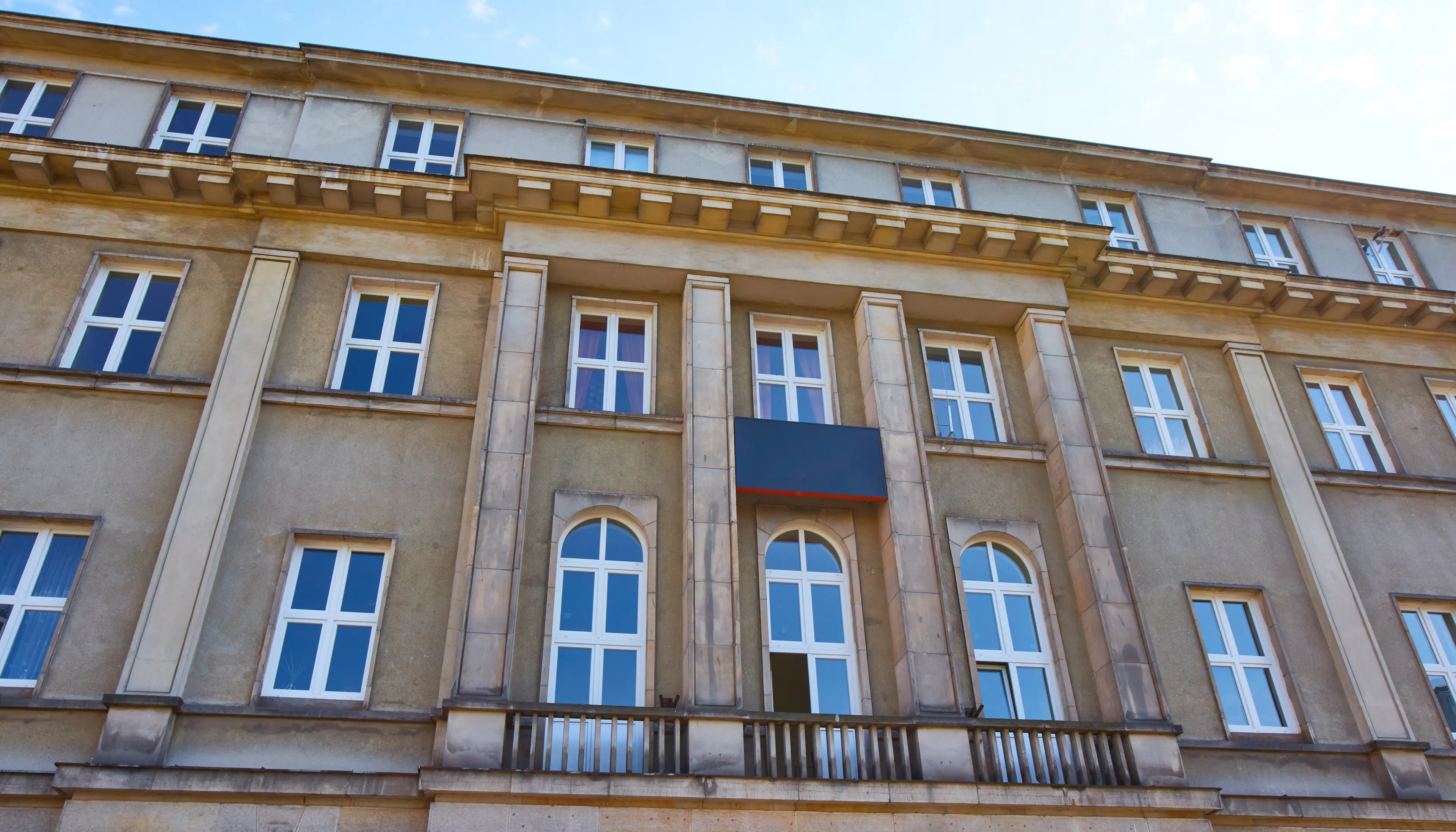 Plac Dąbrowskiego 3, Plac Dąbrowskiego 3, Warsaw, Centrum