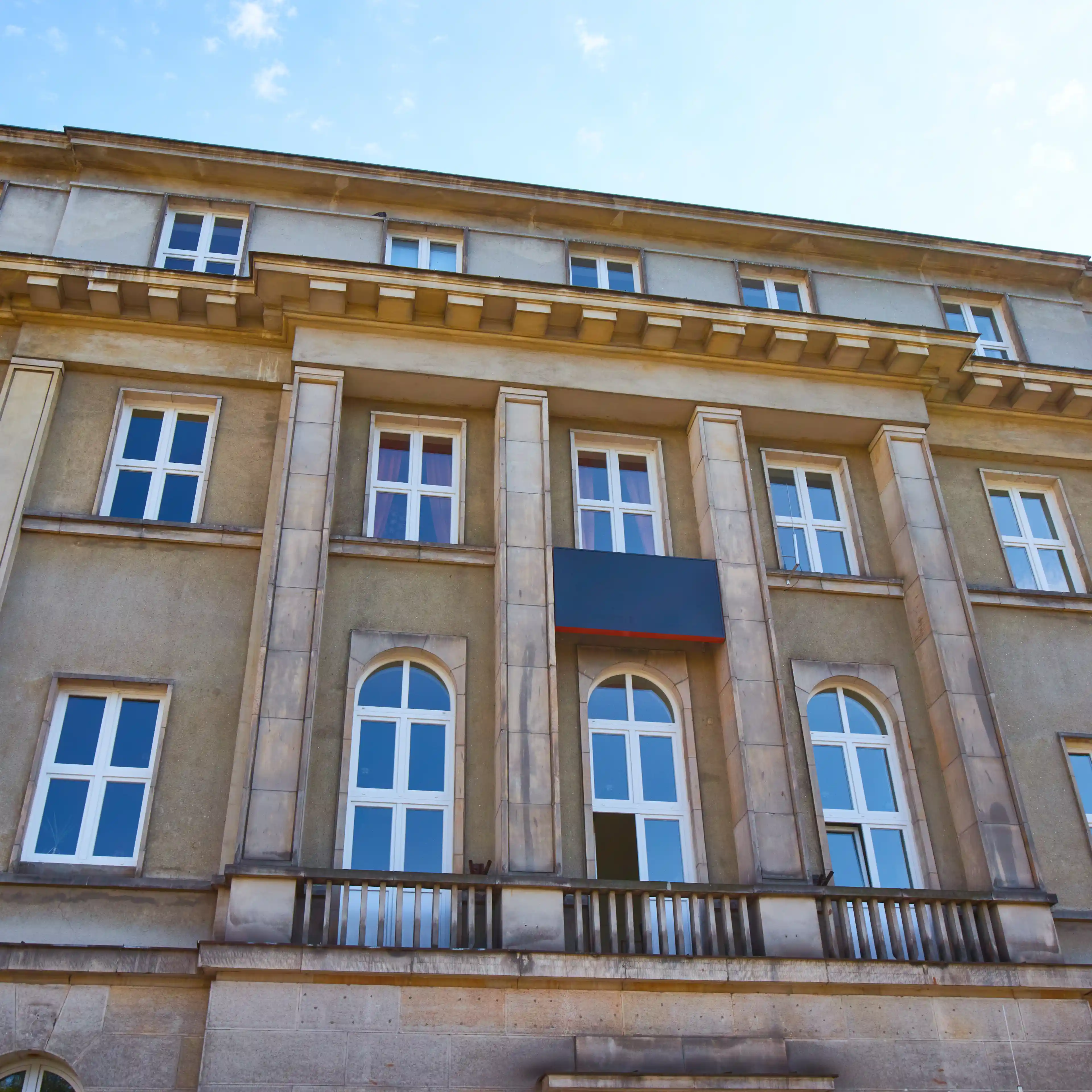 Plac Dąbrowskiego 3, Plac Dąbrowskiego 3, Warsaw, Centrum