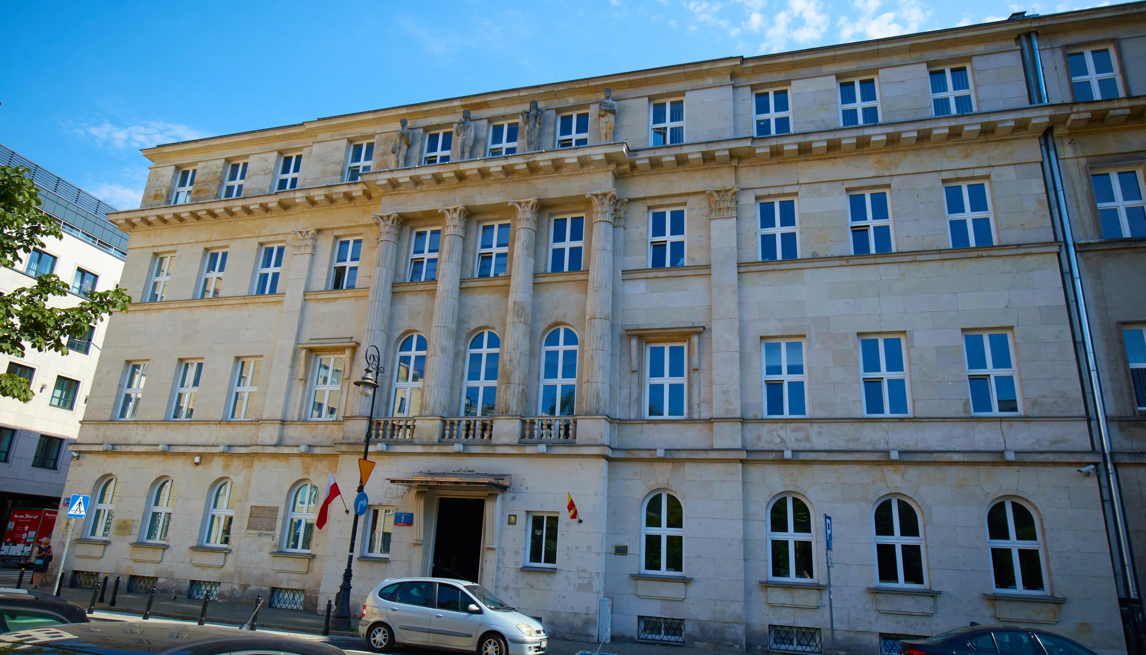 Plac Dąbrowskiego 1, Dąbrowskiego 1, Warszawa, Centrum