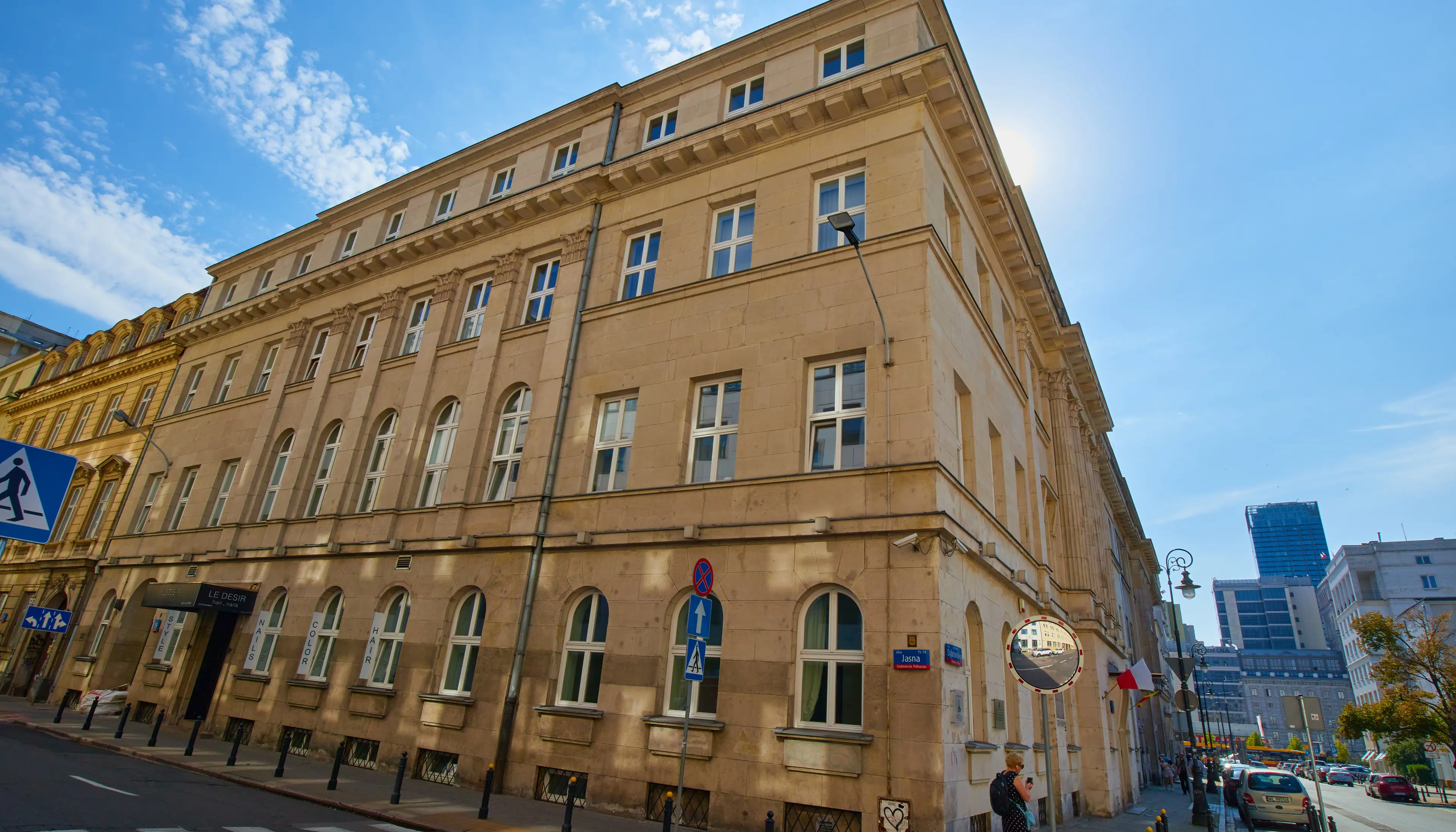 Plac Dąbrowskiego 1, Dąbrowskiego 1, Warszawa, Centrum